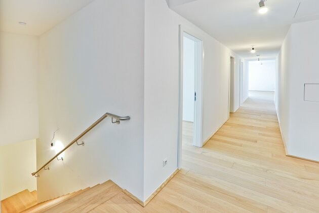 Image 11 of 21