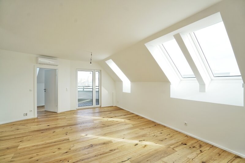Image 10 of 25