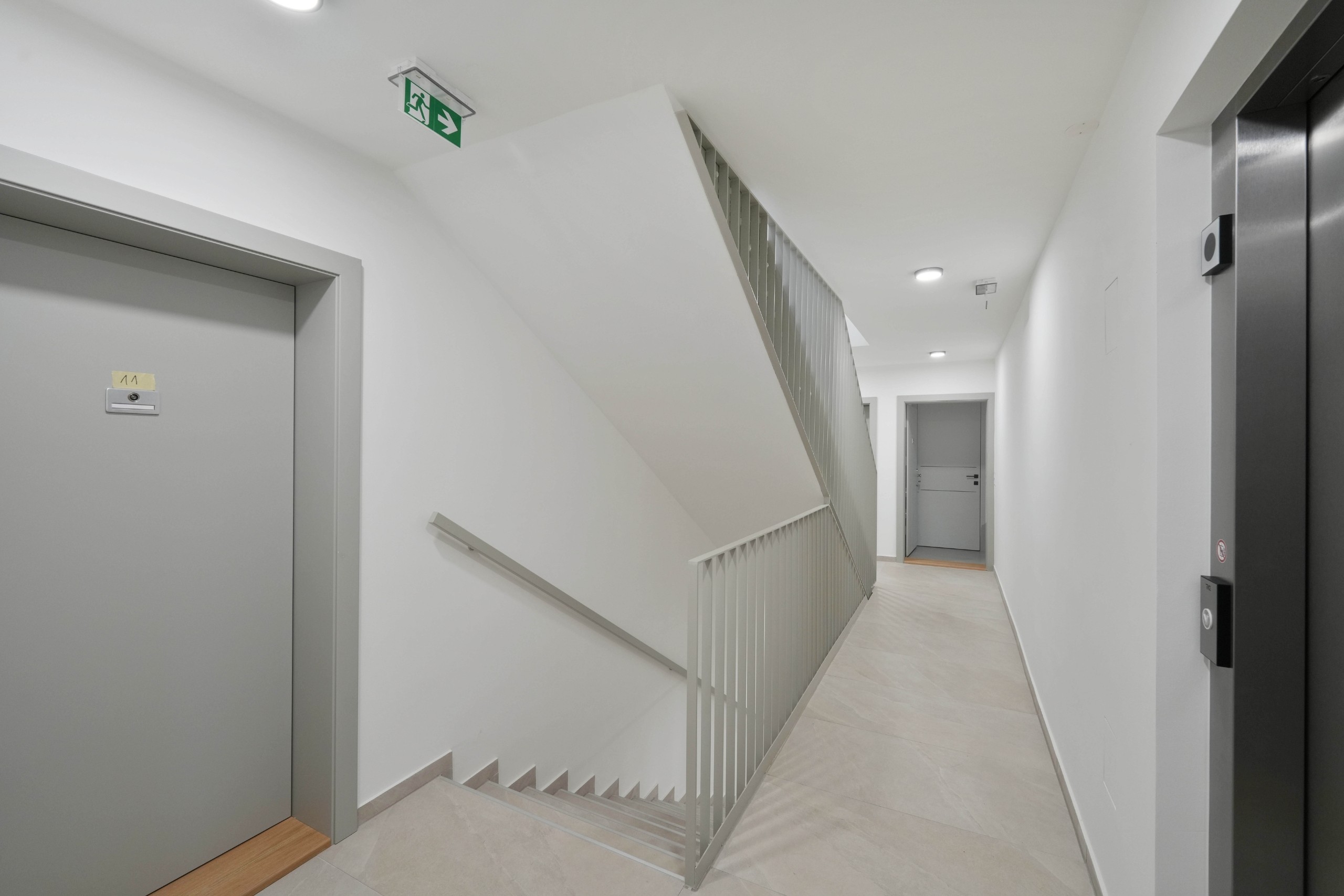 Image 5 of 7