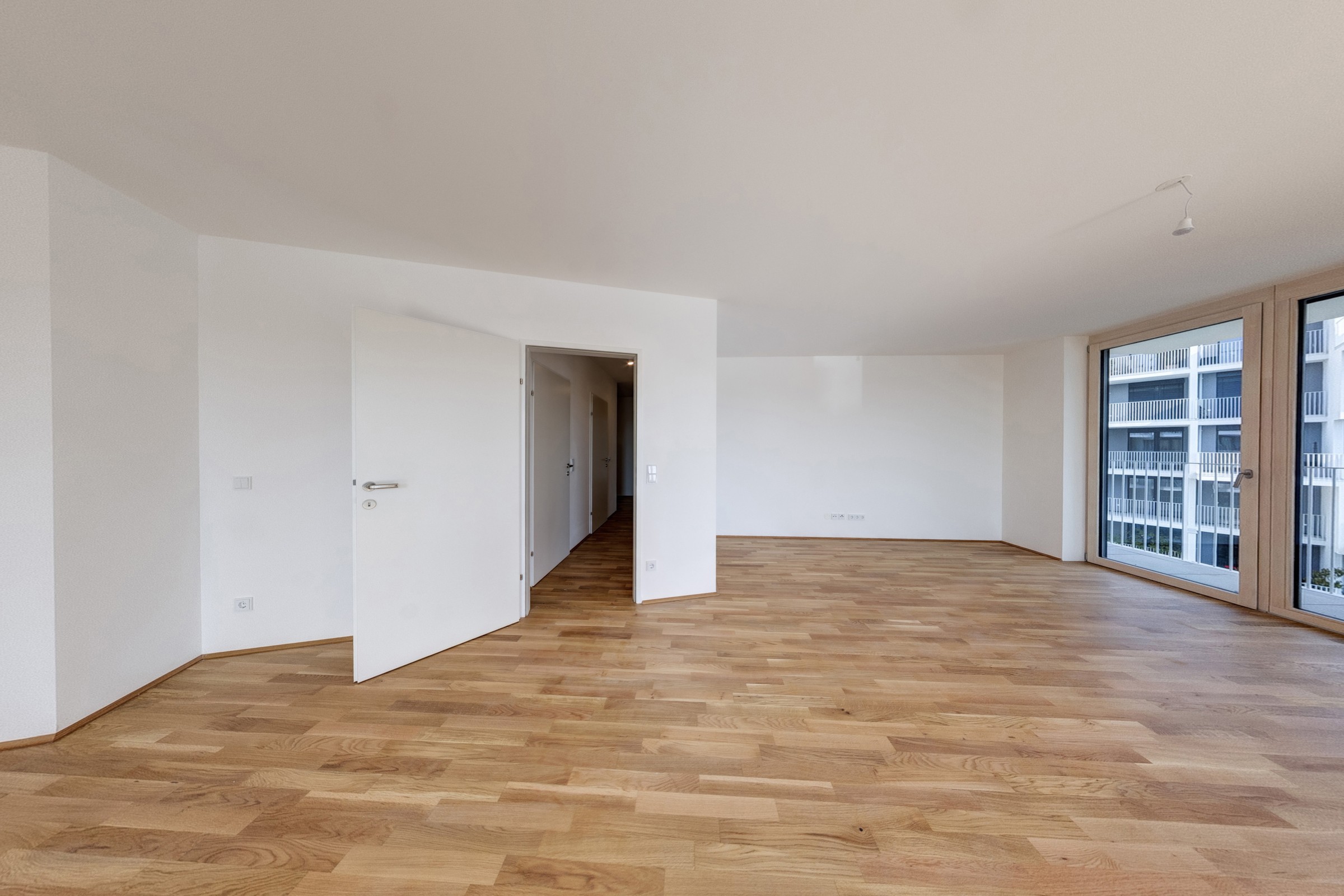 Image 10 of 10