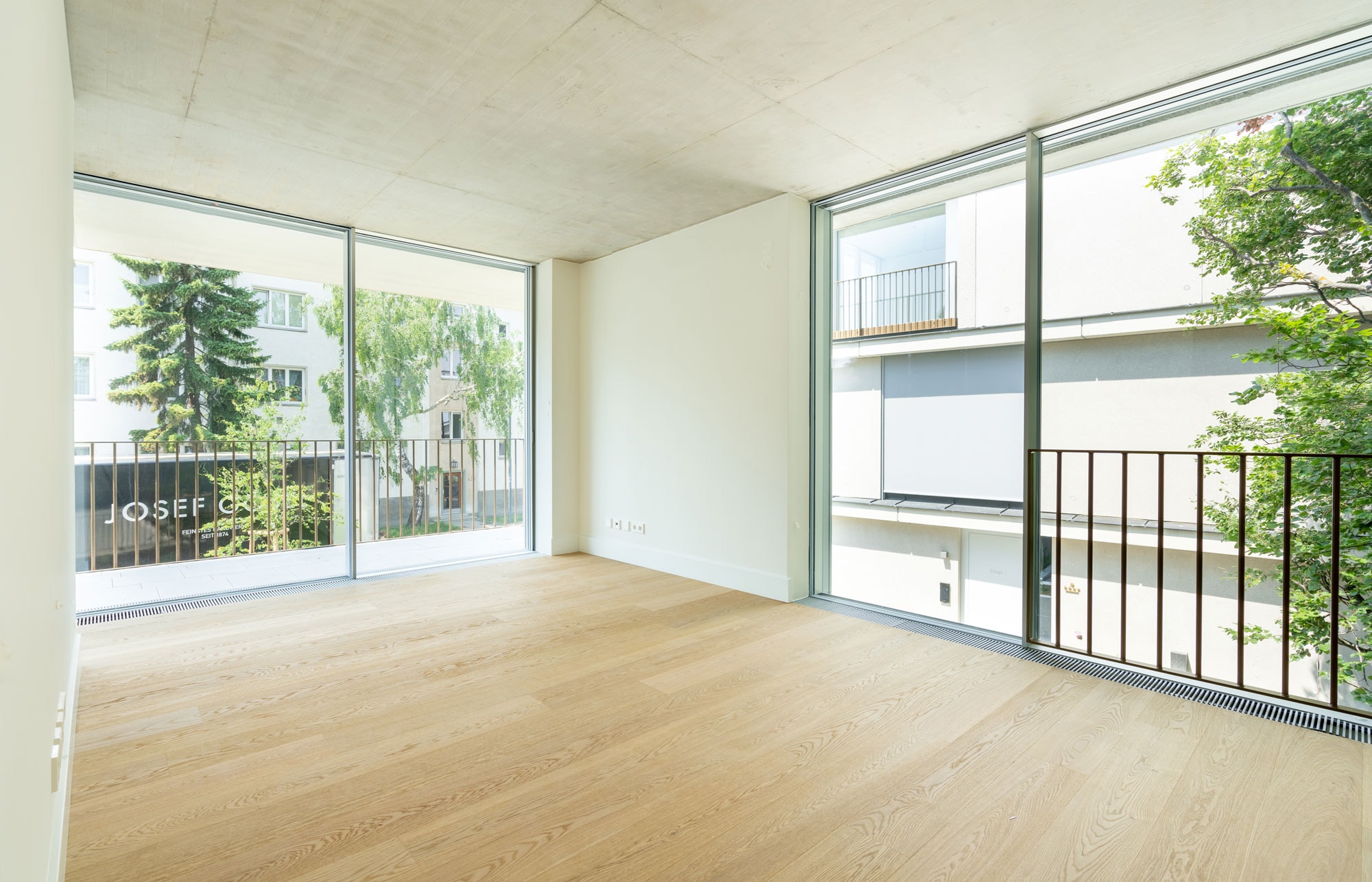 CROWND by Chipperfield