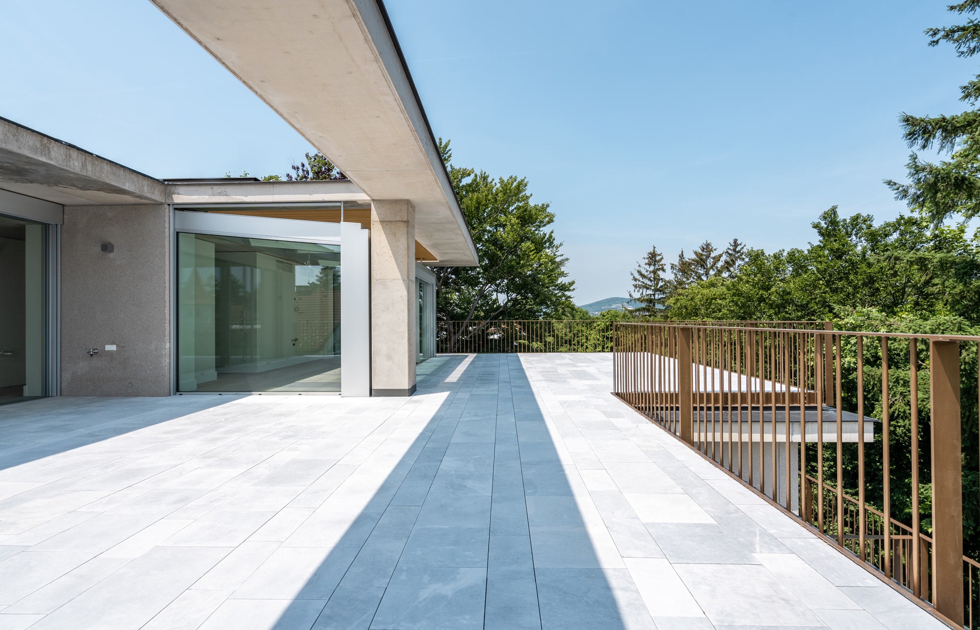 CROWND by Chipperfield