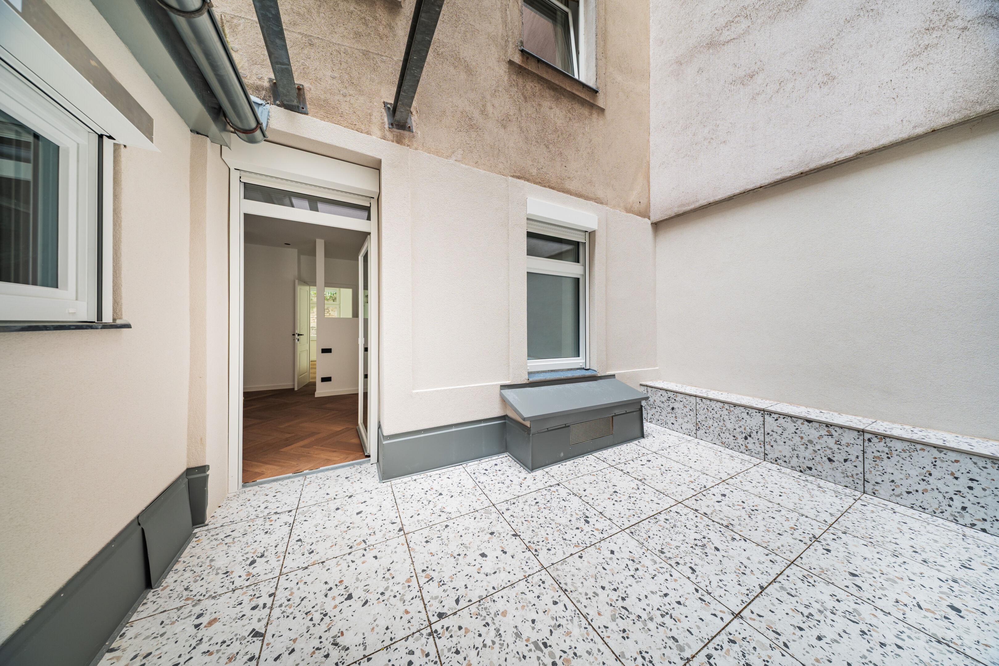 Krongasse 6