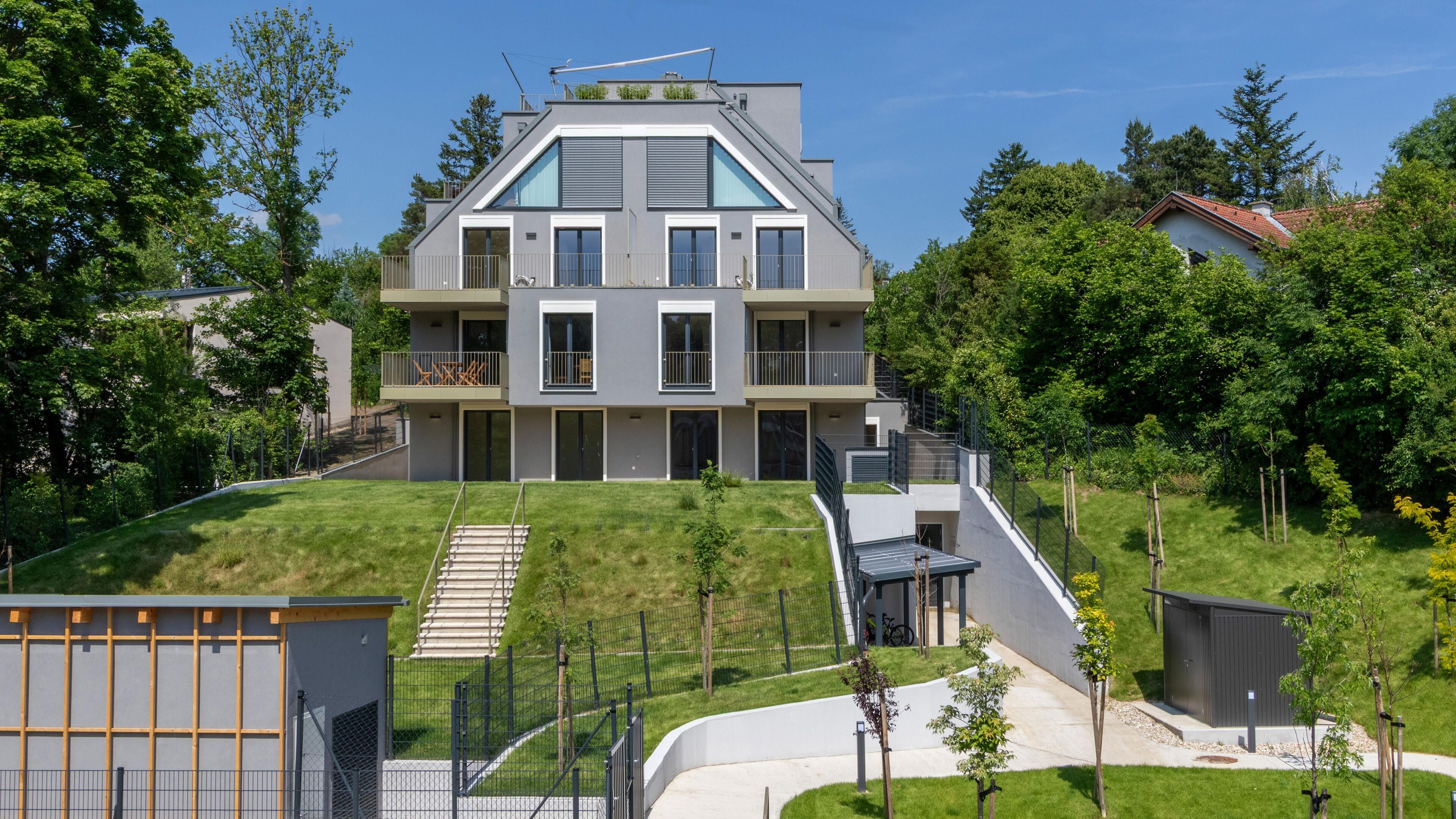 Krottenbachstraße 182