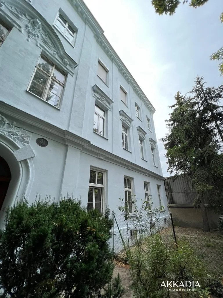 LORYHAUS – Kleinod mit Garten