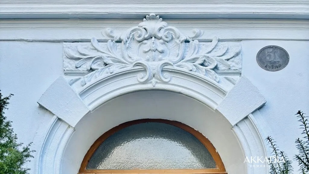 LORYHAUS – Kleinod mit Garten