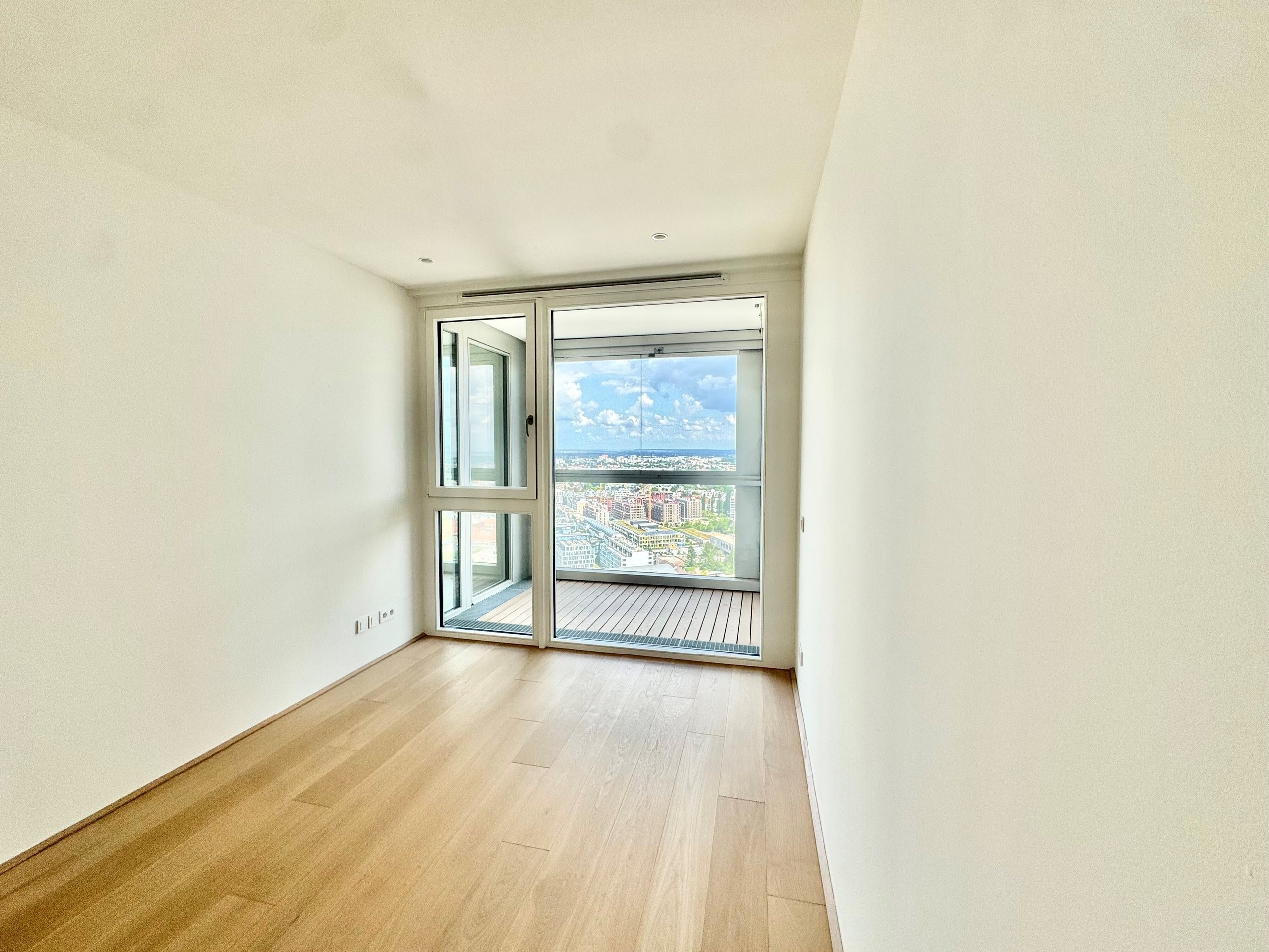 VIENNA TWENTYTWO Living