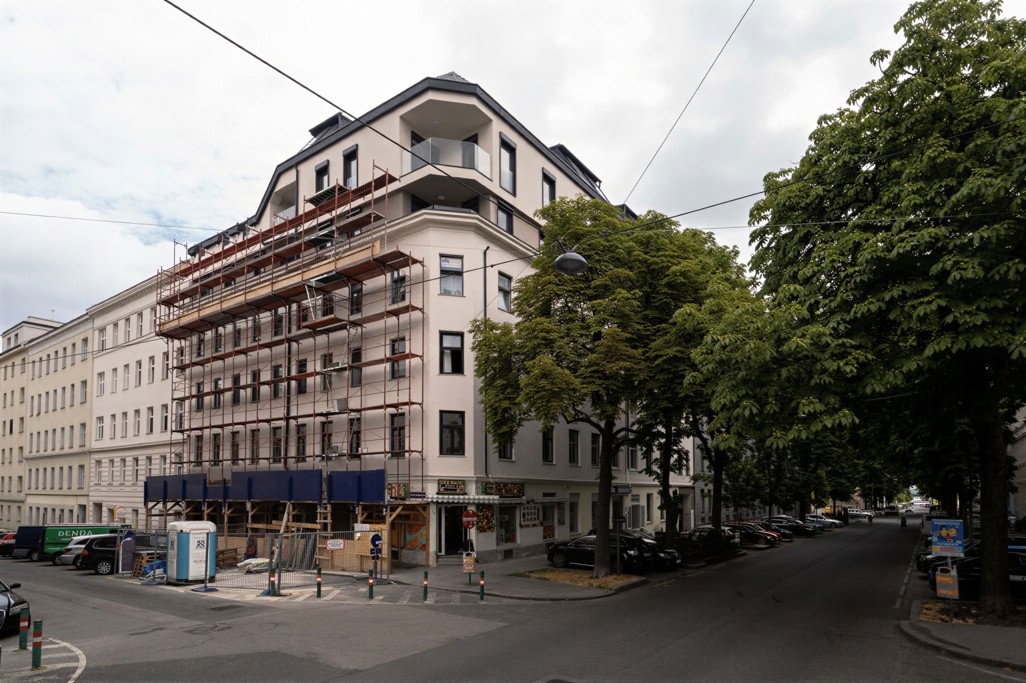Quellenstraße 16–18