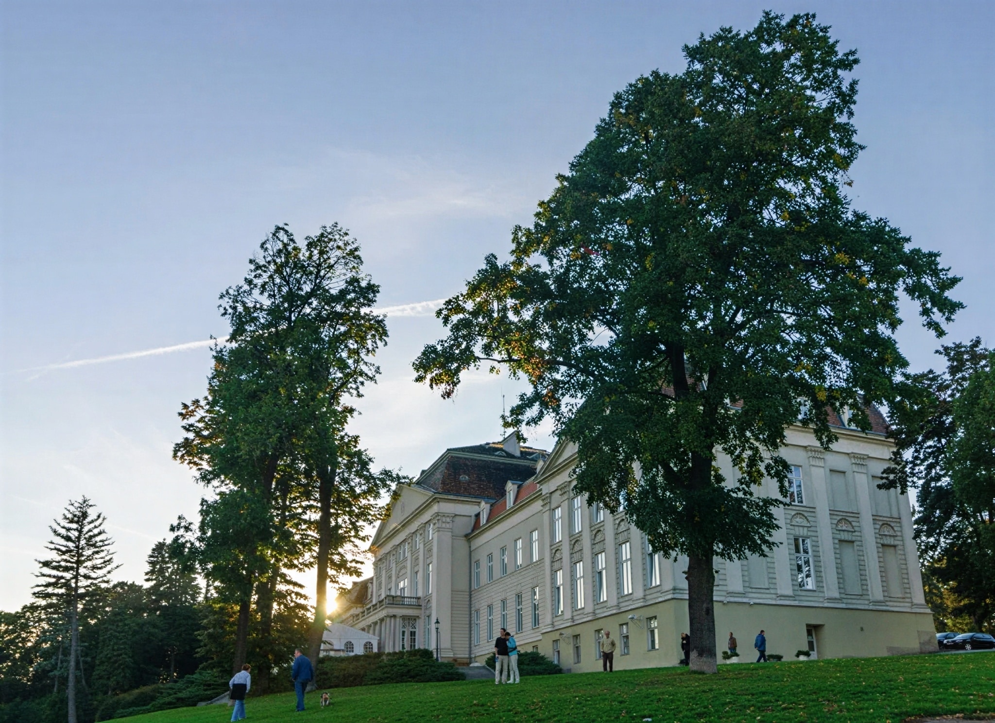 Grand Garden