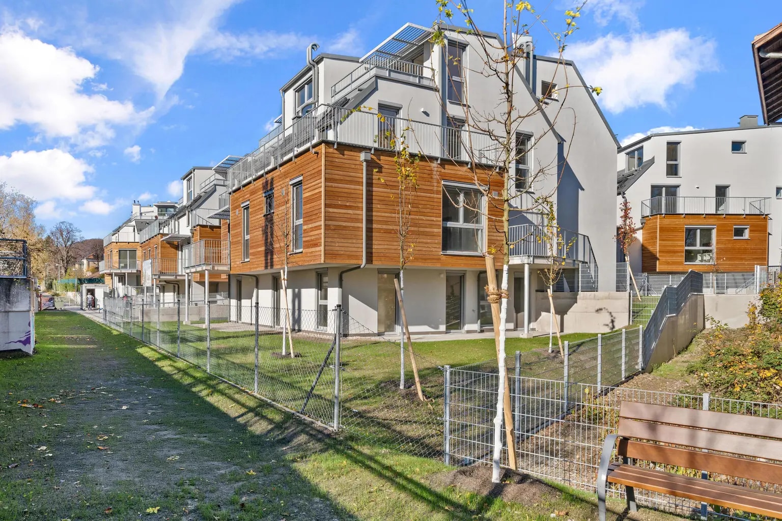 Schleusenstraße 1A / Bahnstraße 2F