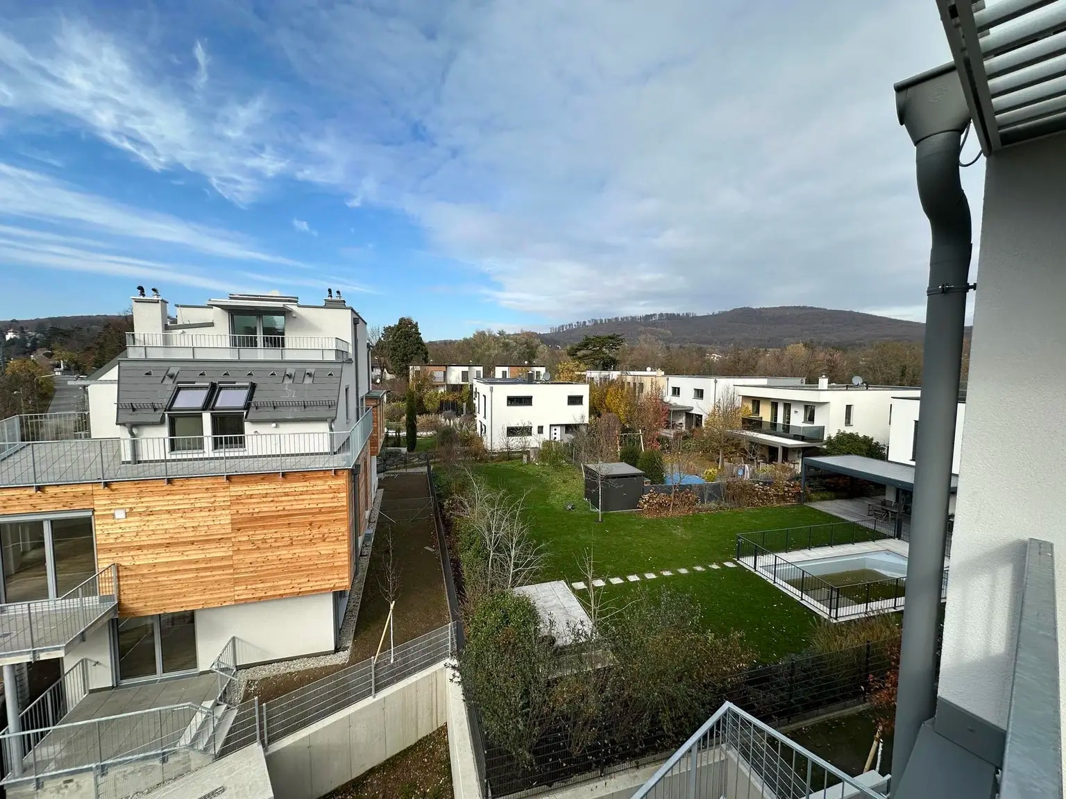 Schleusenstraße 1A / Bahnstraße 2F