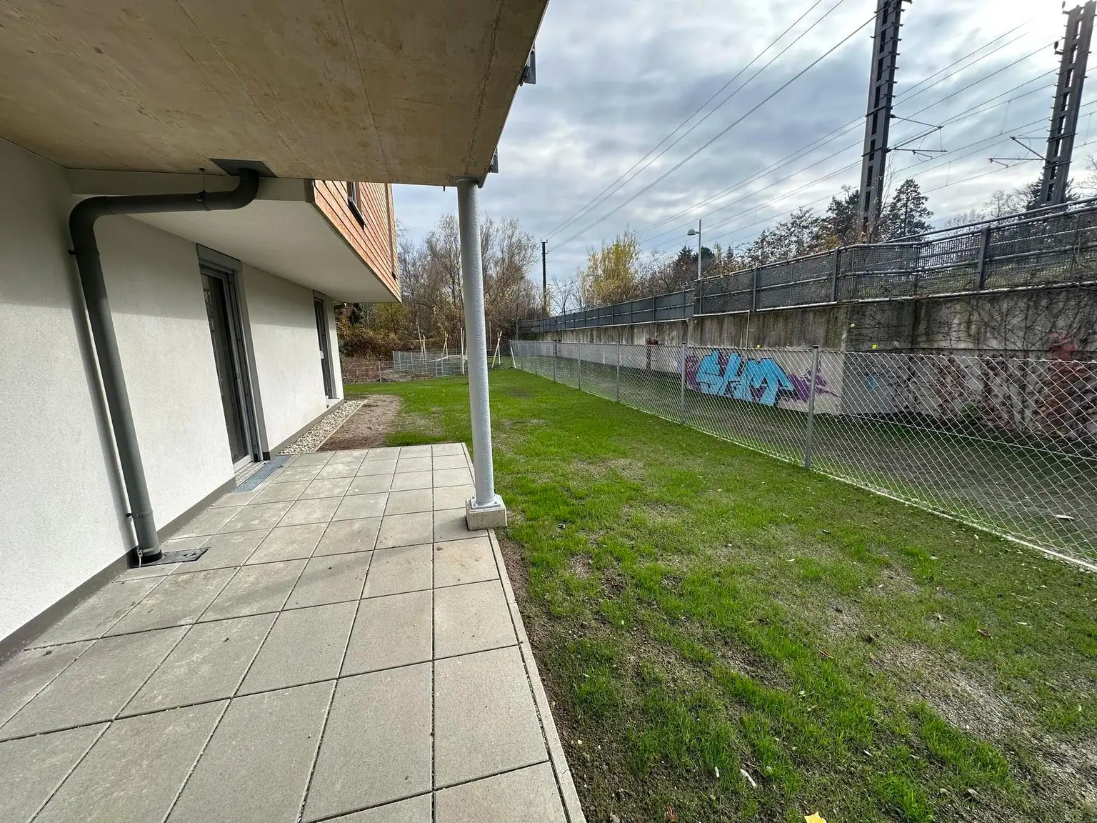 Schleusenstraße 1A / Bahnstraße 2F