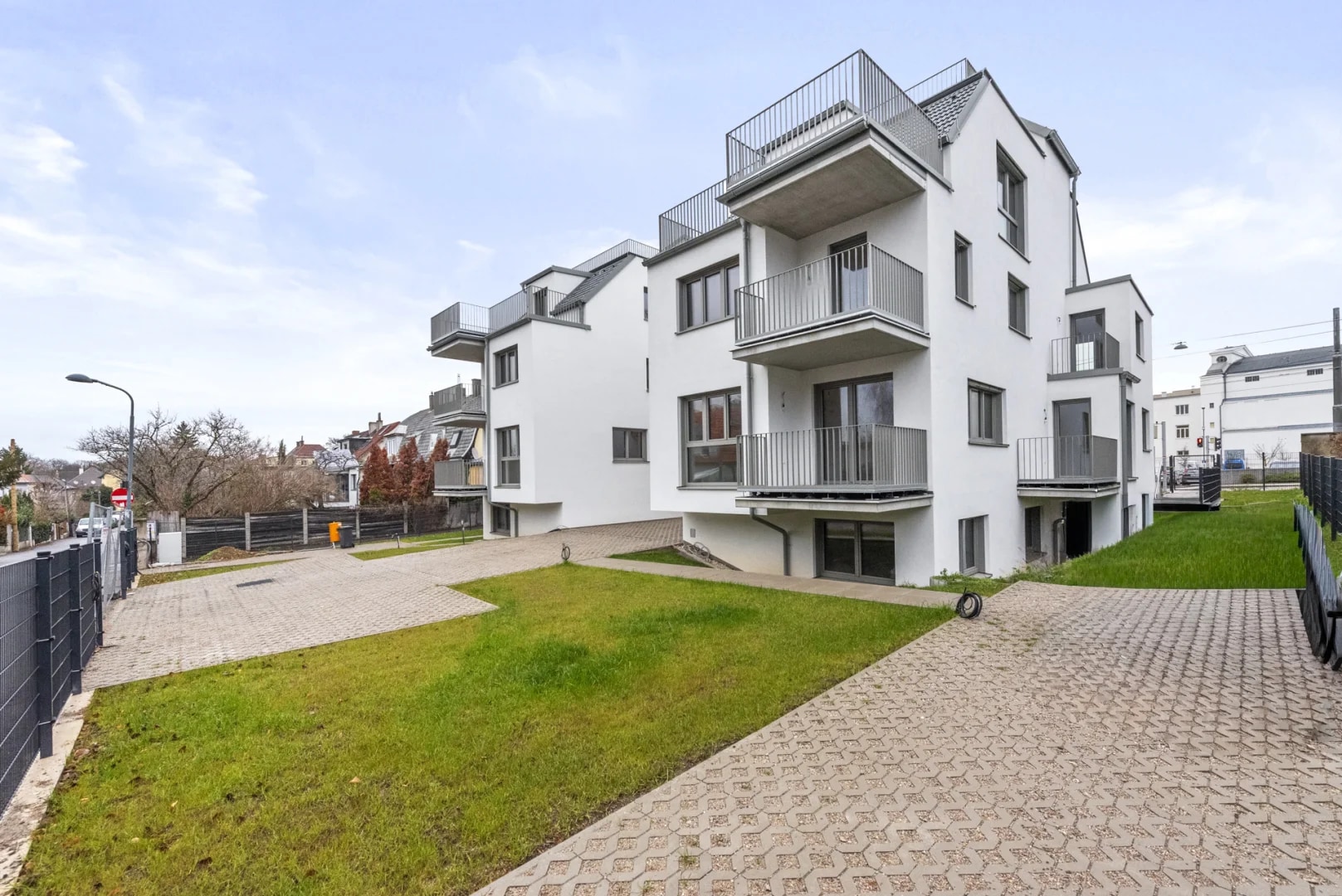 Speisinger Straße 122–124