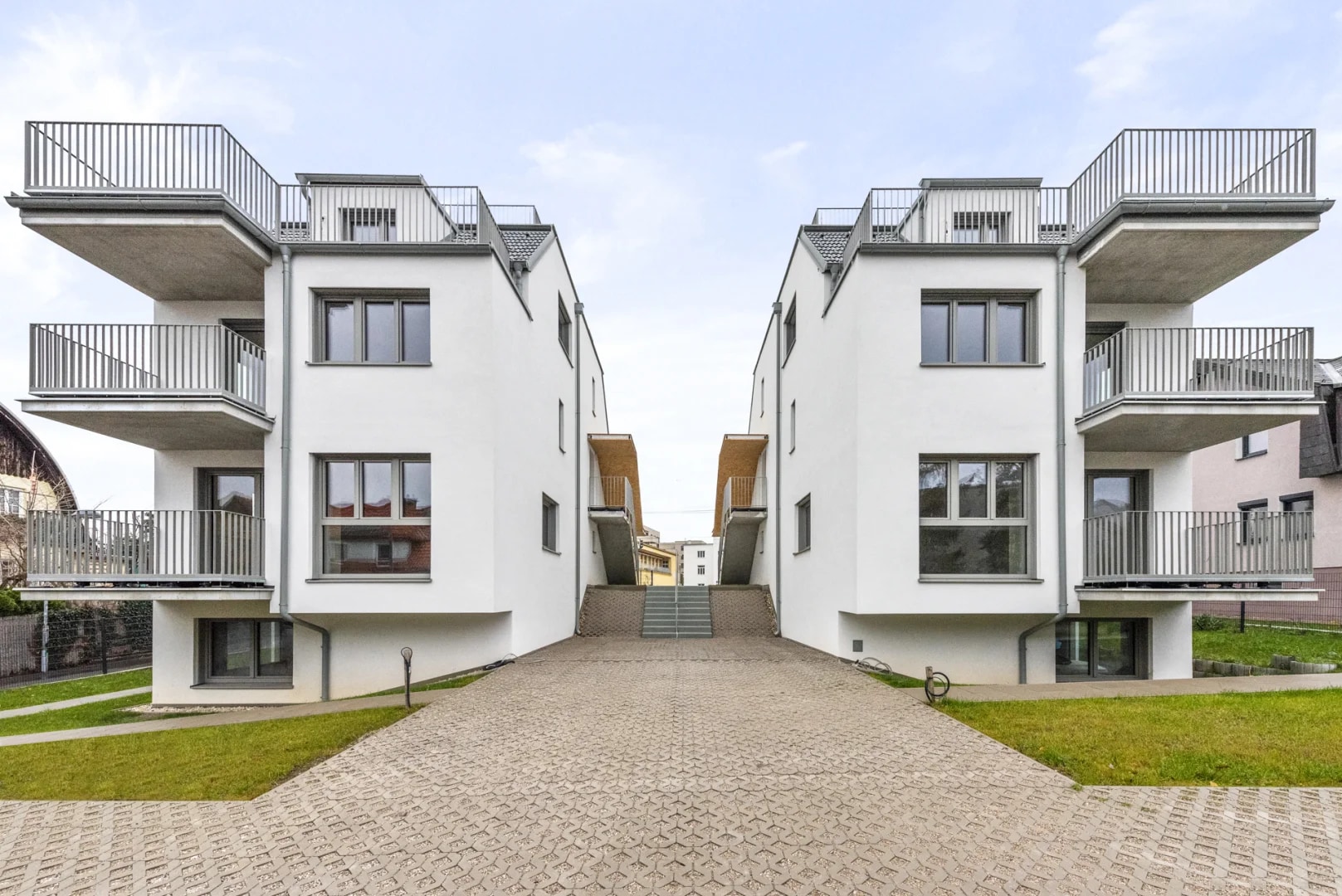 Speisinger Straße 122–124
