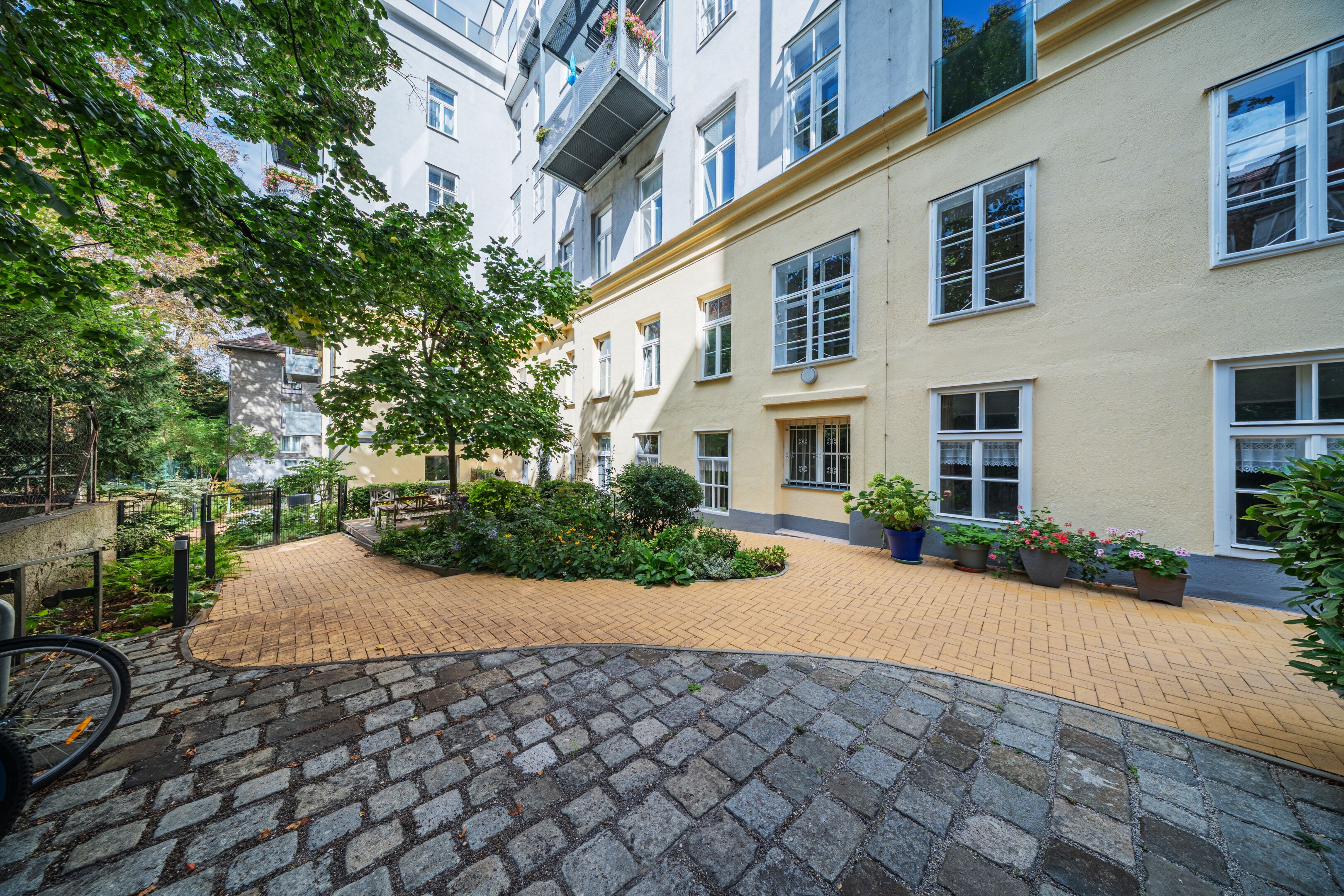 Wohnen beim Schloss Belvedere – Theresianumgasse 10
