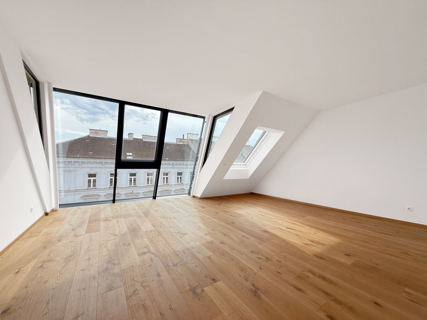 Treustraße 16