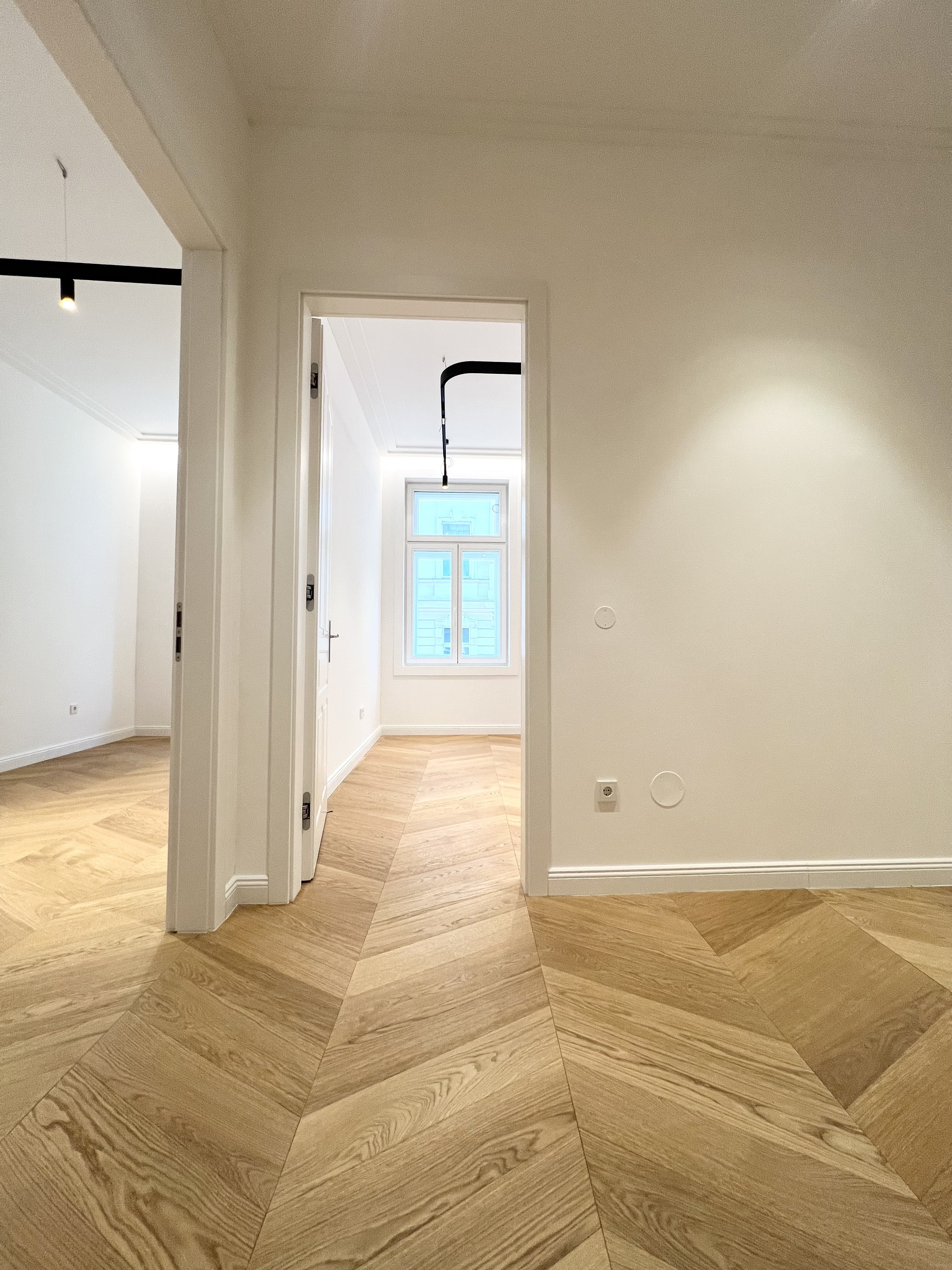 Zollergasse 7 – It's 7