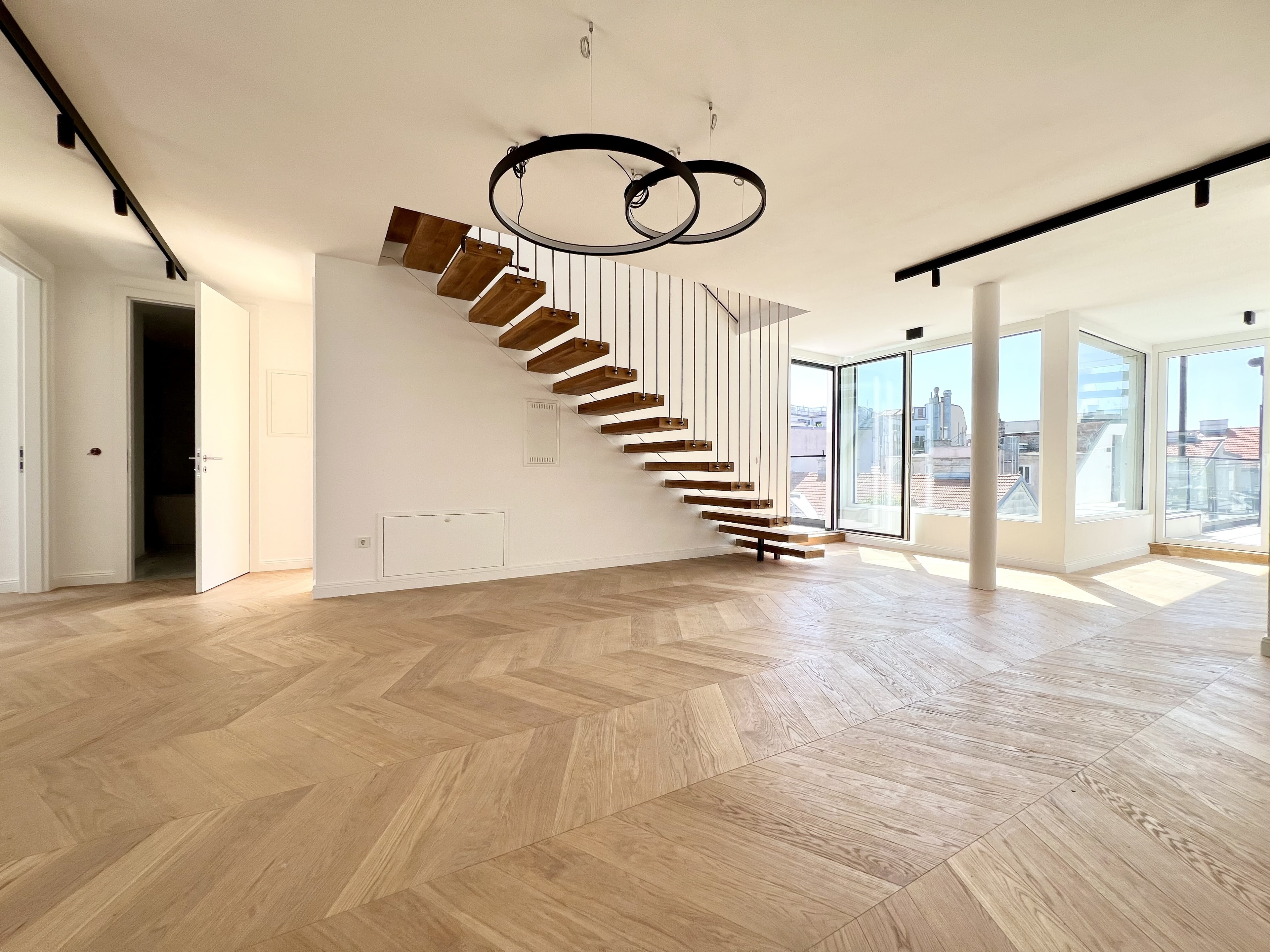 Zollergasse 7 – It's 7