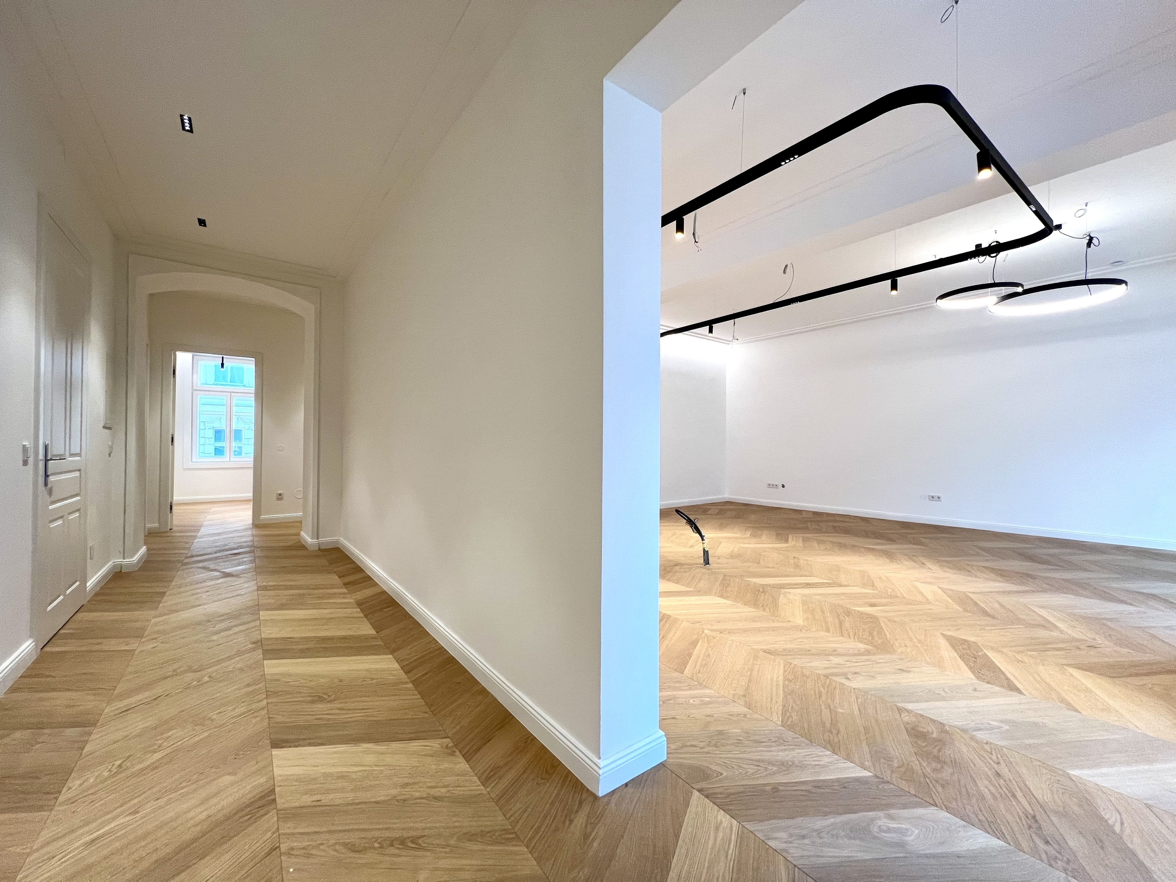 Zollergasse 7 – It's 7
