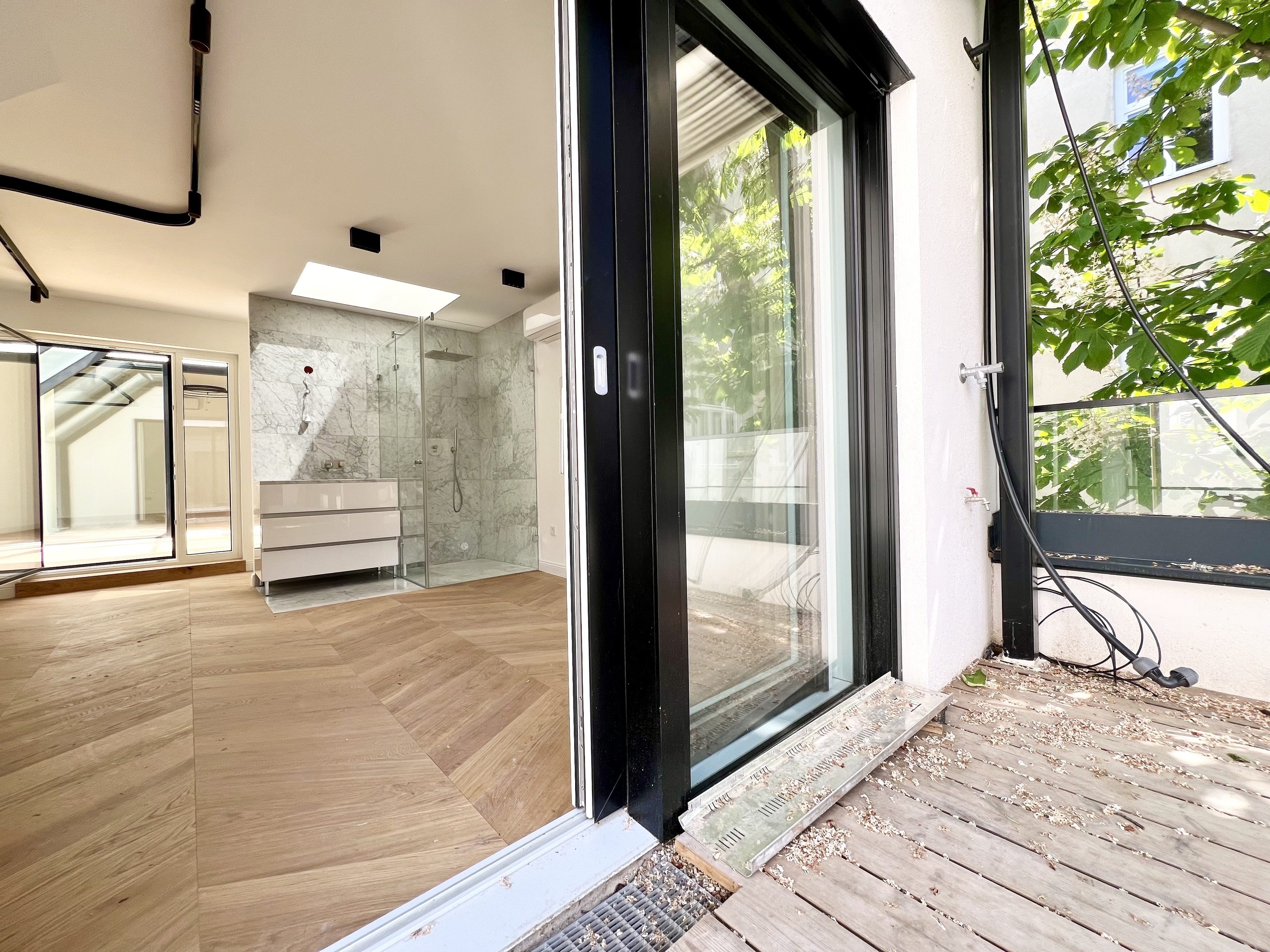Zollergasse 7 – It's 7