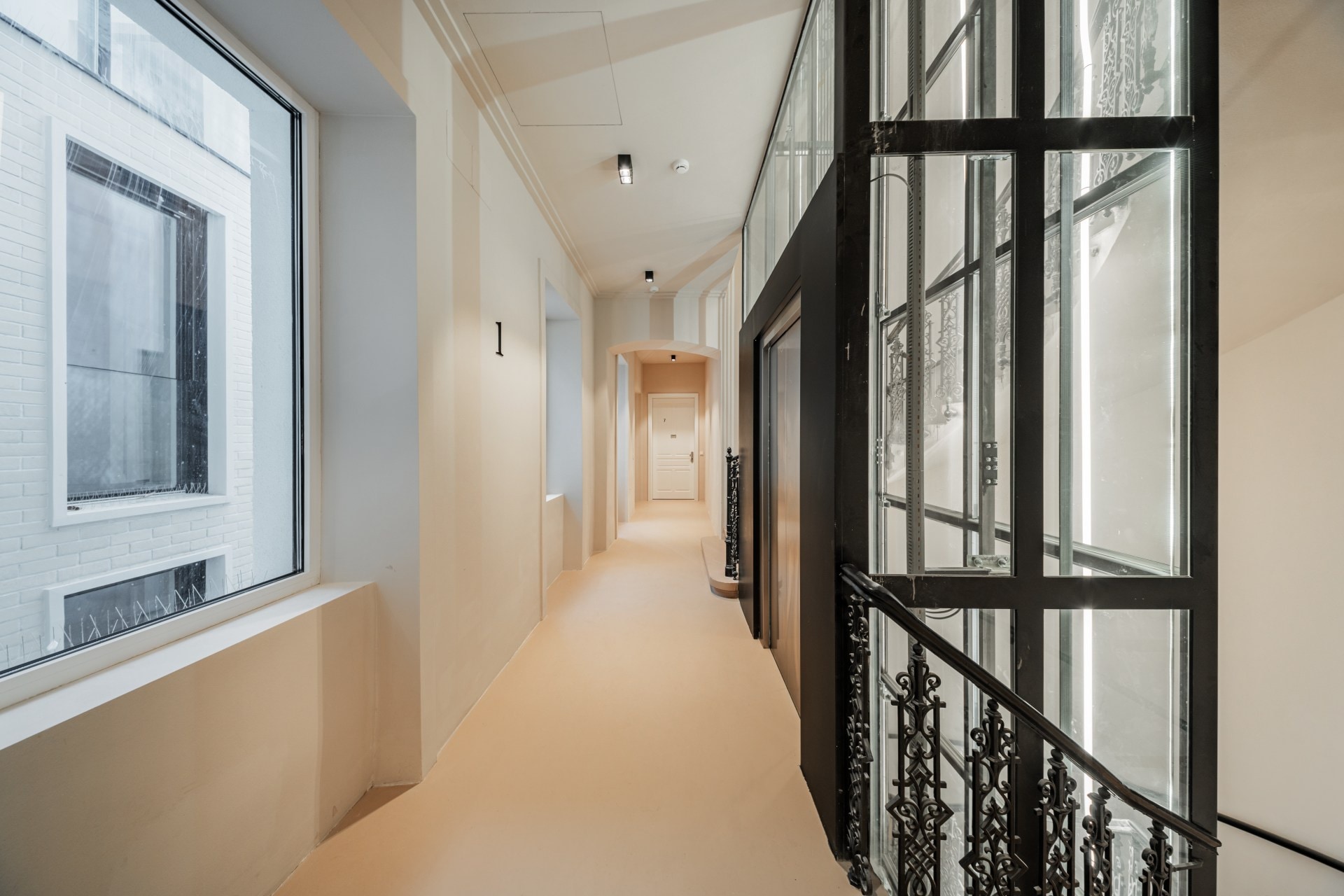 Zollergasse 7 – It's 7