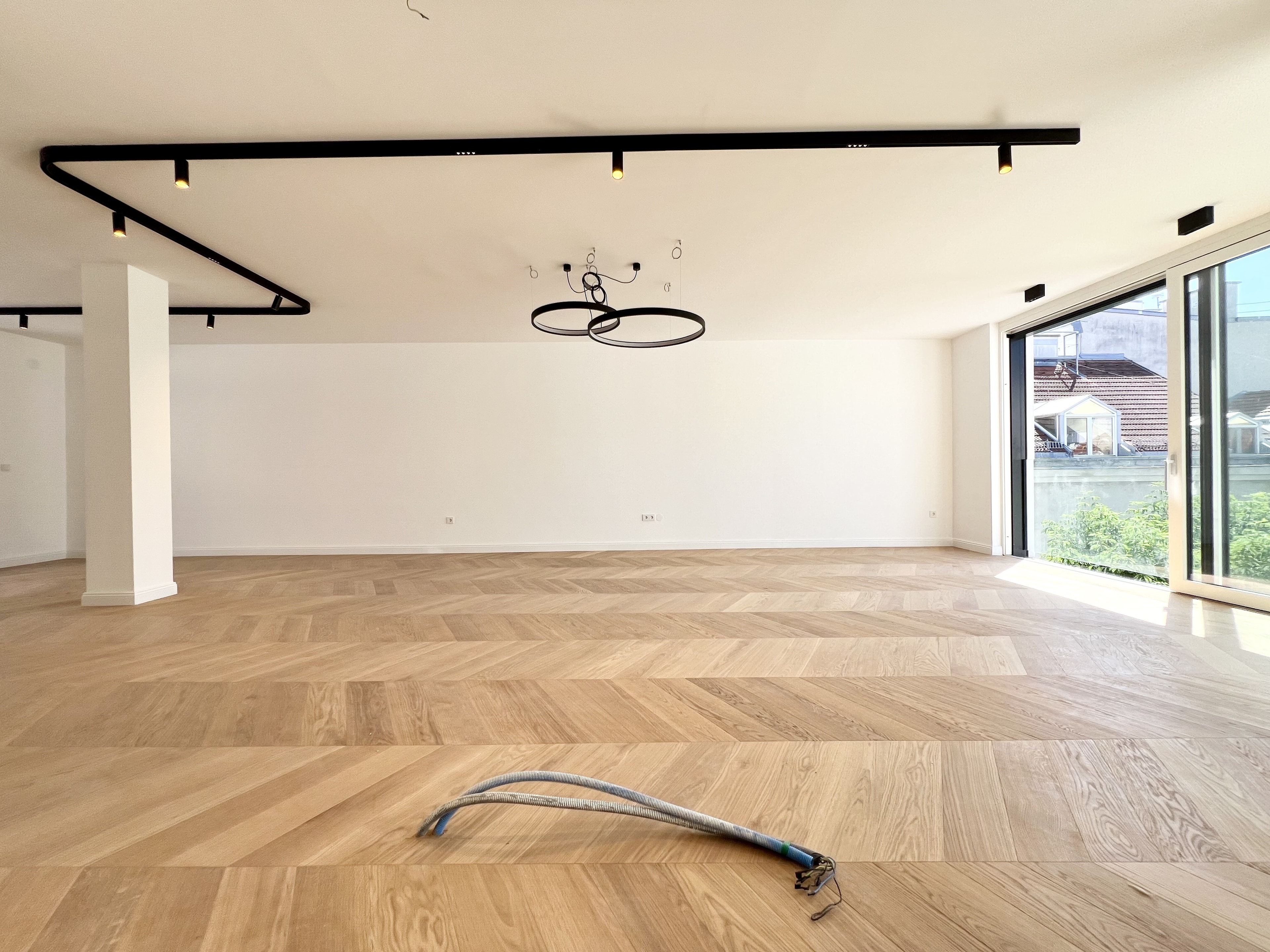 Zollergasse 7 – It's 7