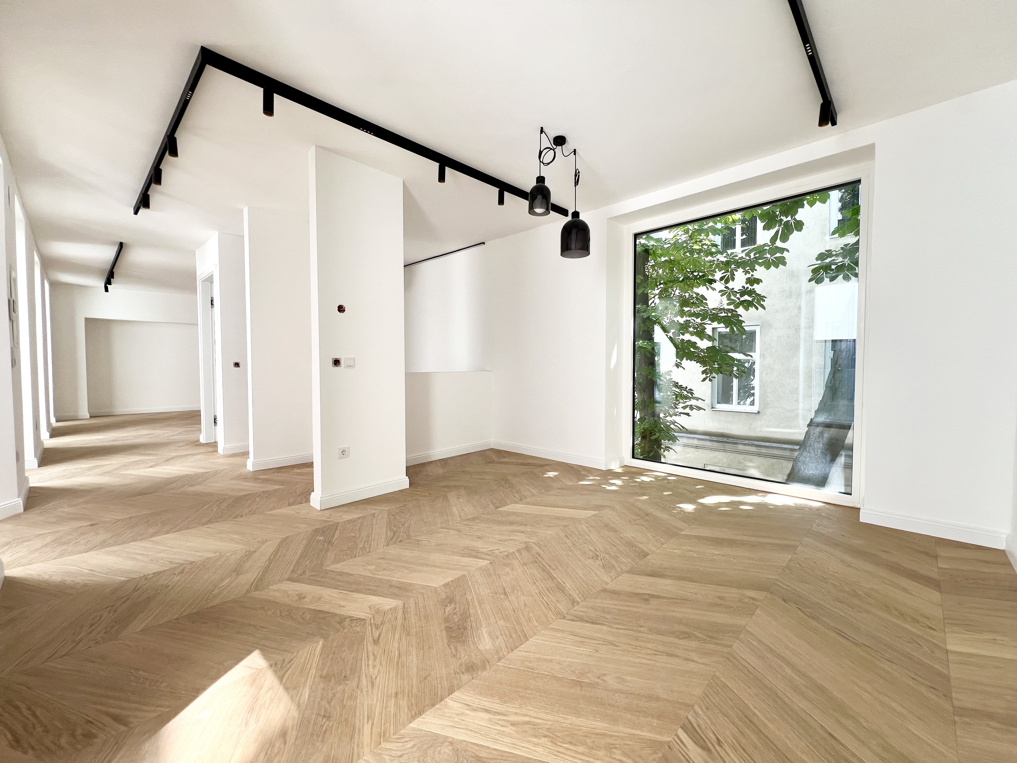 Zollergasse 7 – It's 7