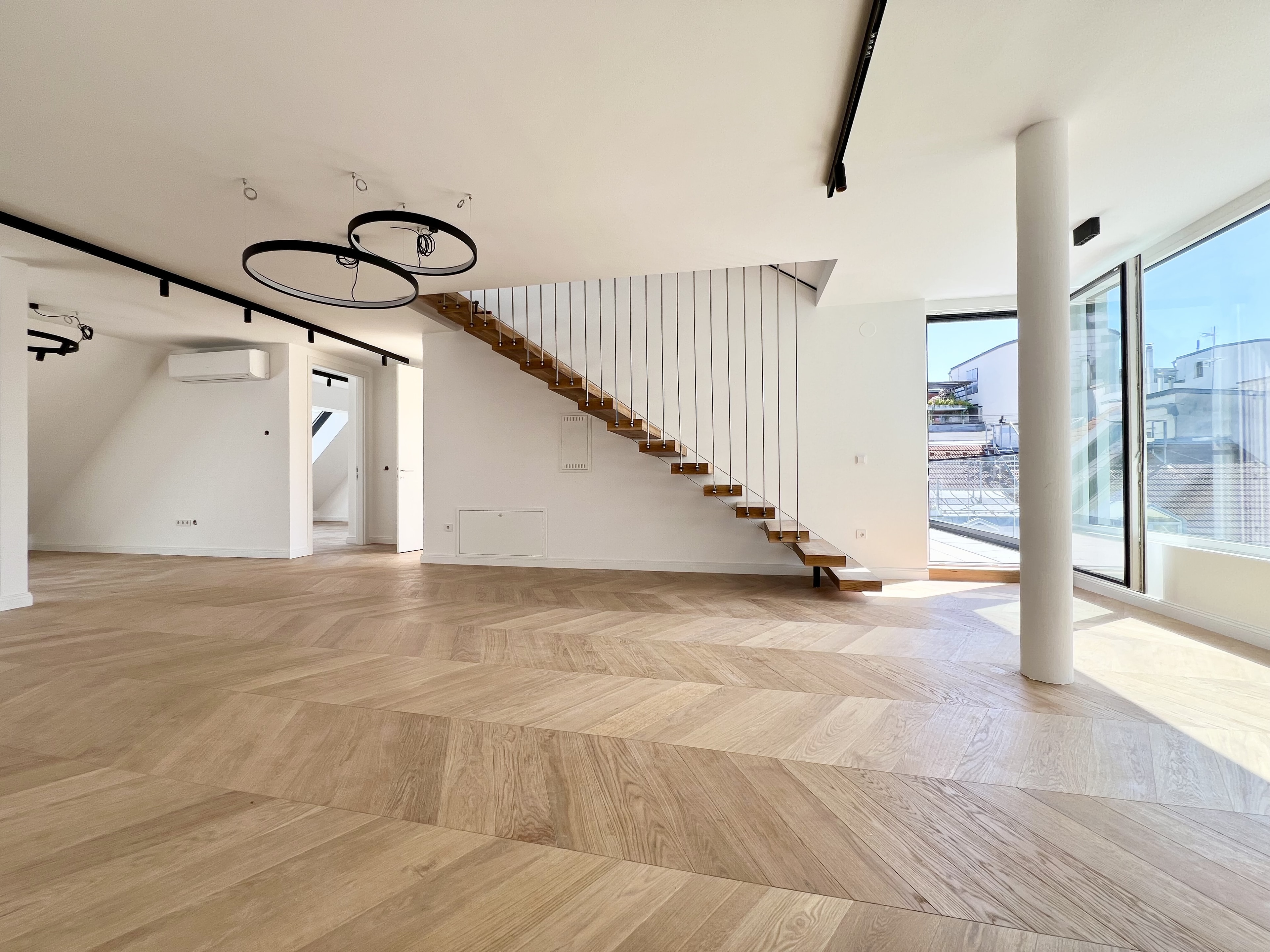 Zollergasse 7 – It's 7