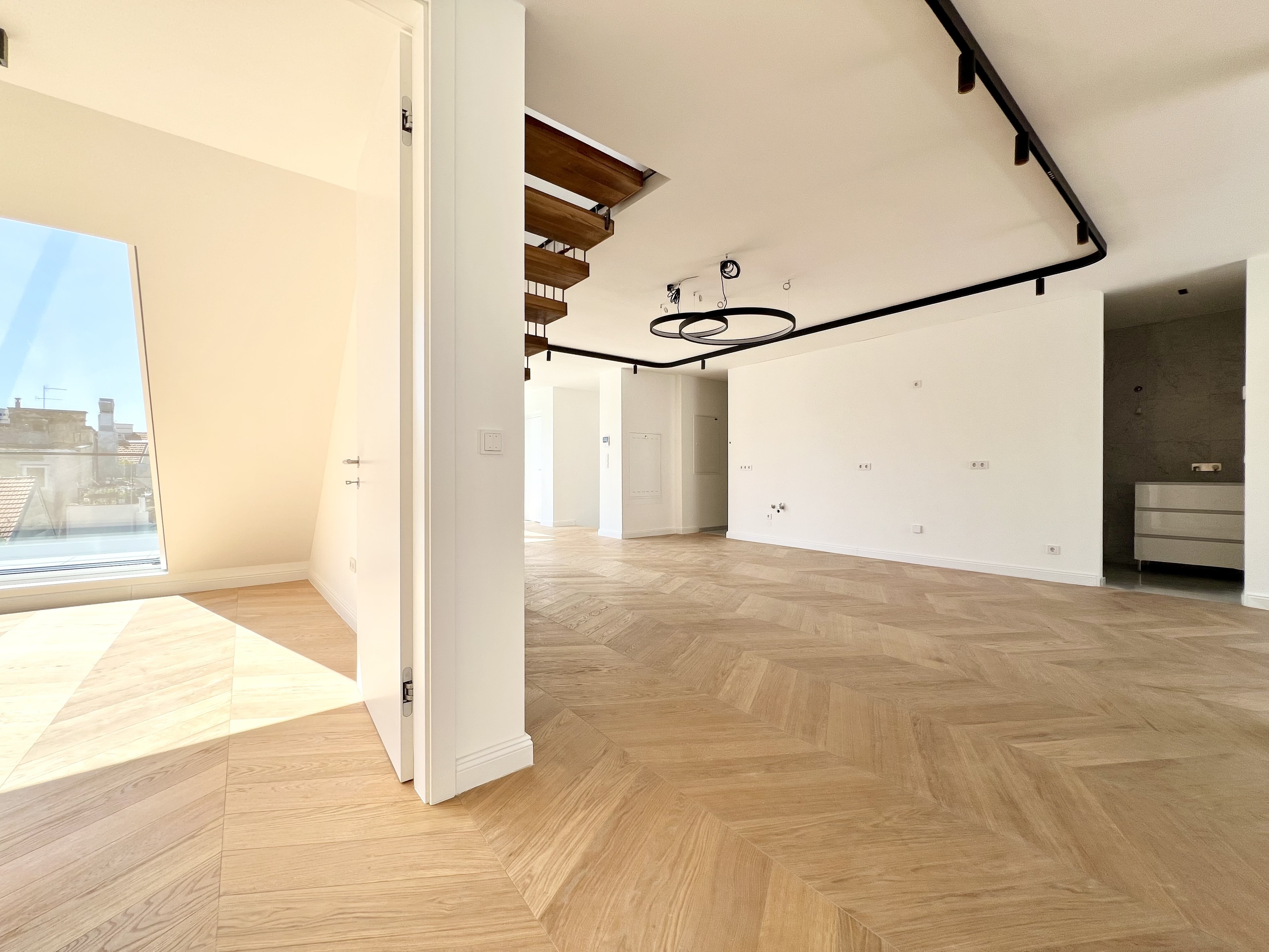 Zollergasse 7 – It's 7