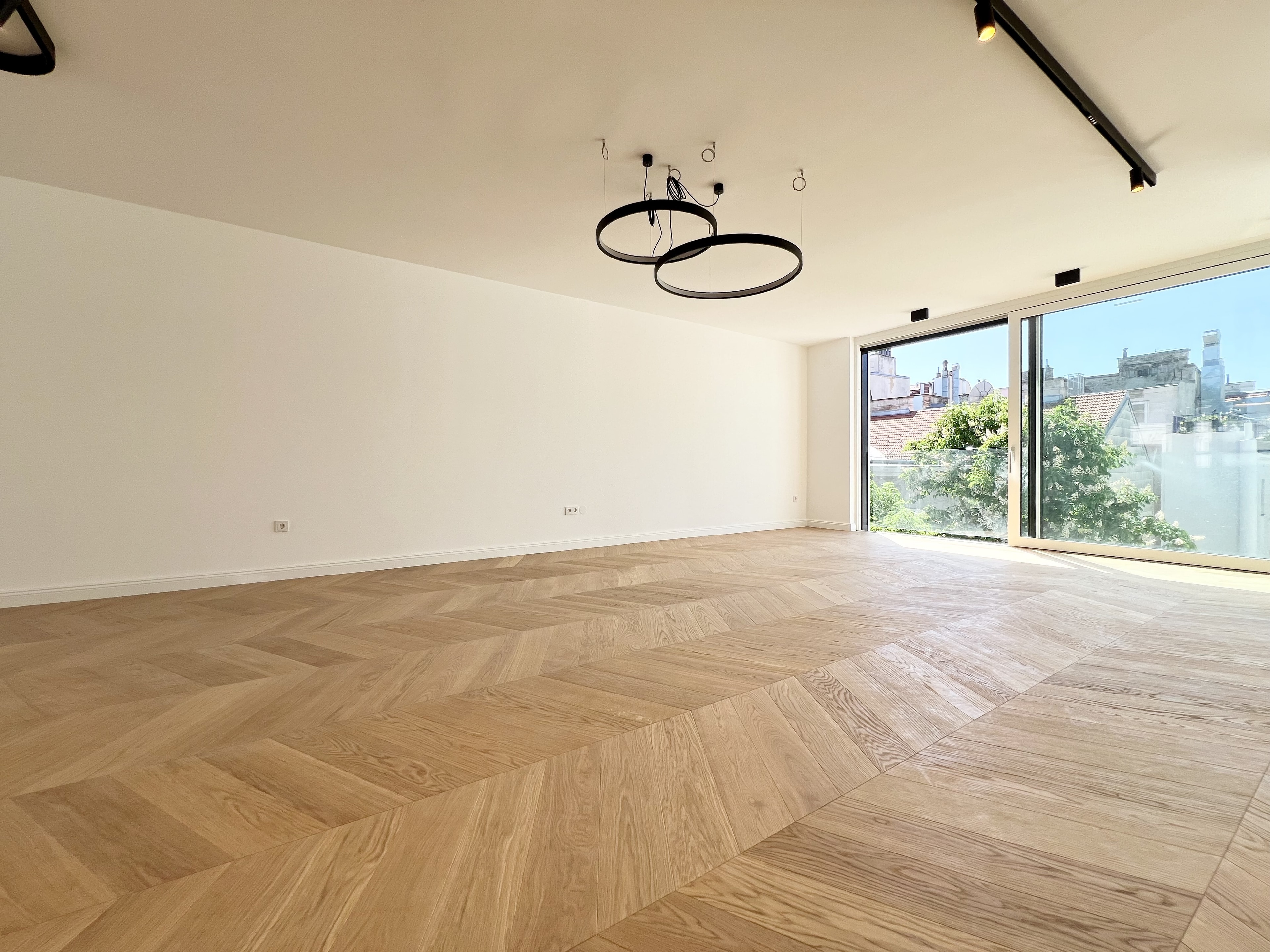 Zollergasse 7 – It's 7