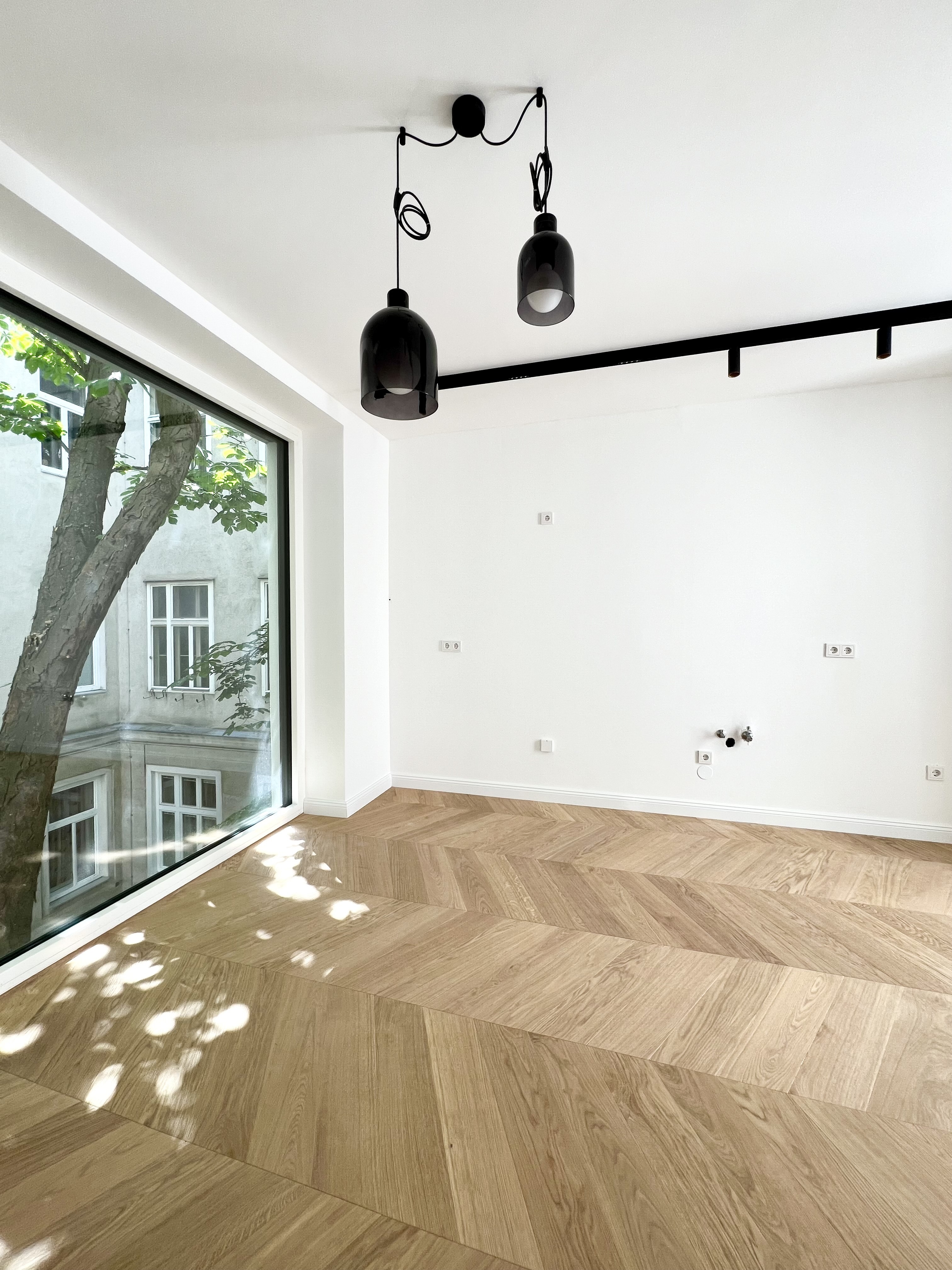 Zollergasse 7 – It's 7