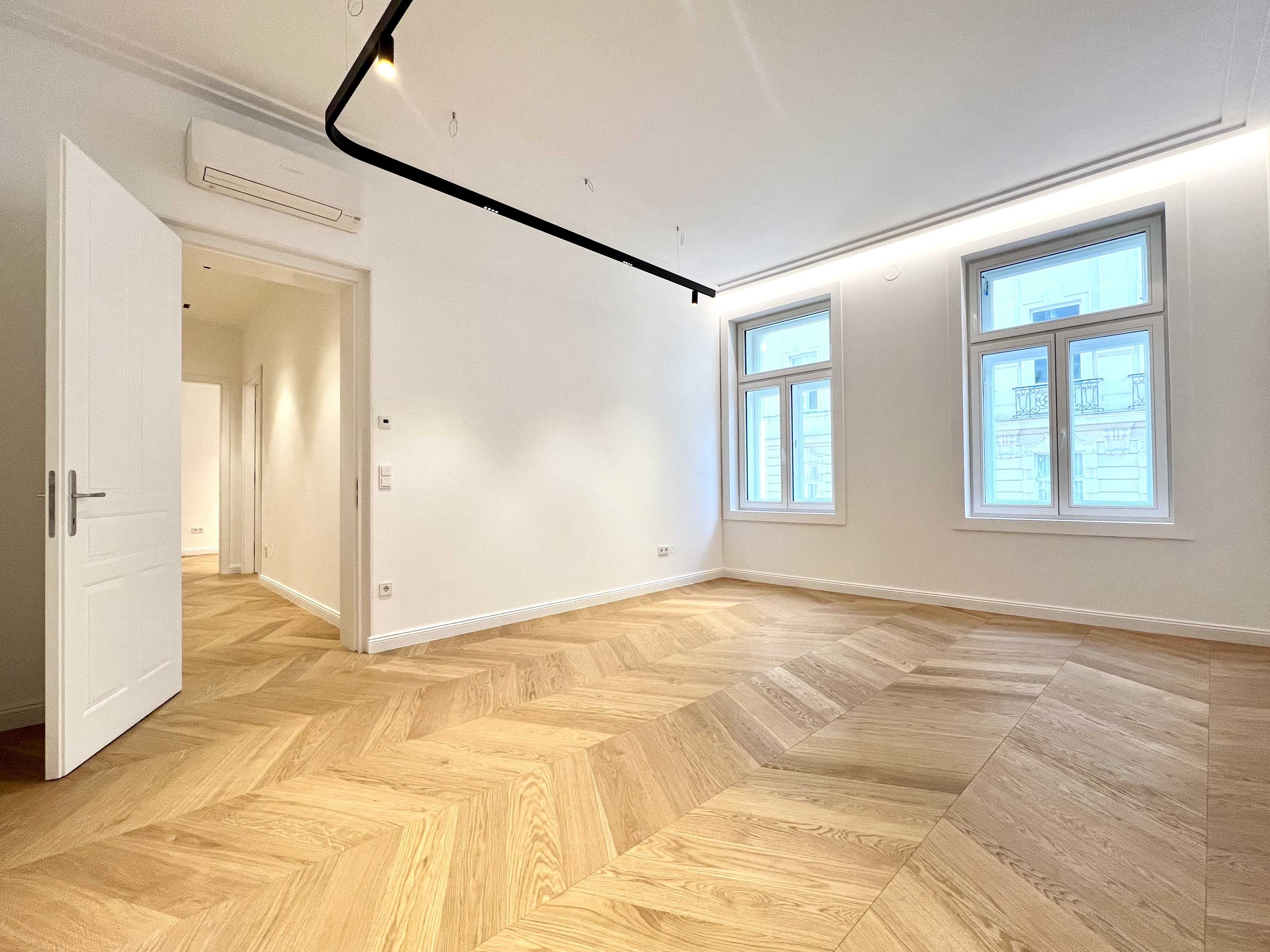 Zollergasse 7 – It's 7