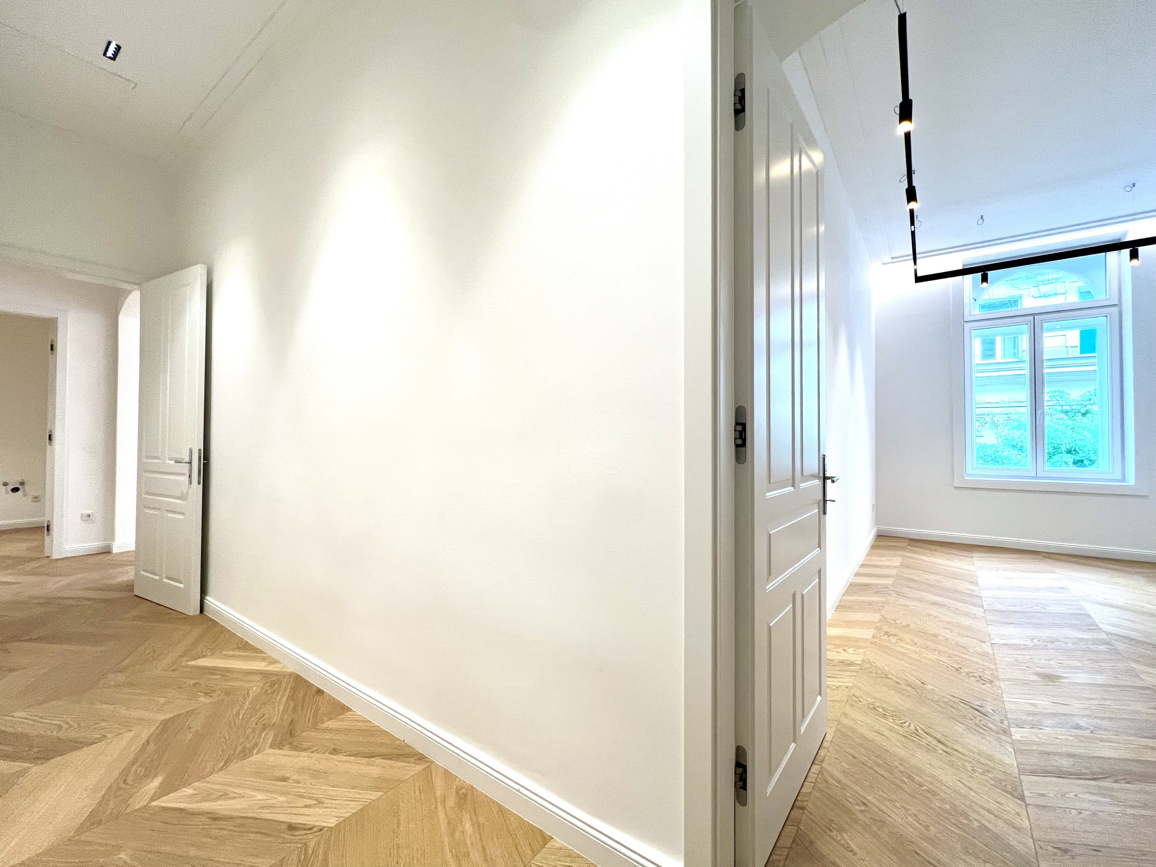 Zollergasse 7 – It's 7