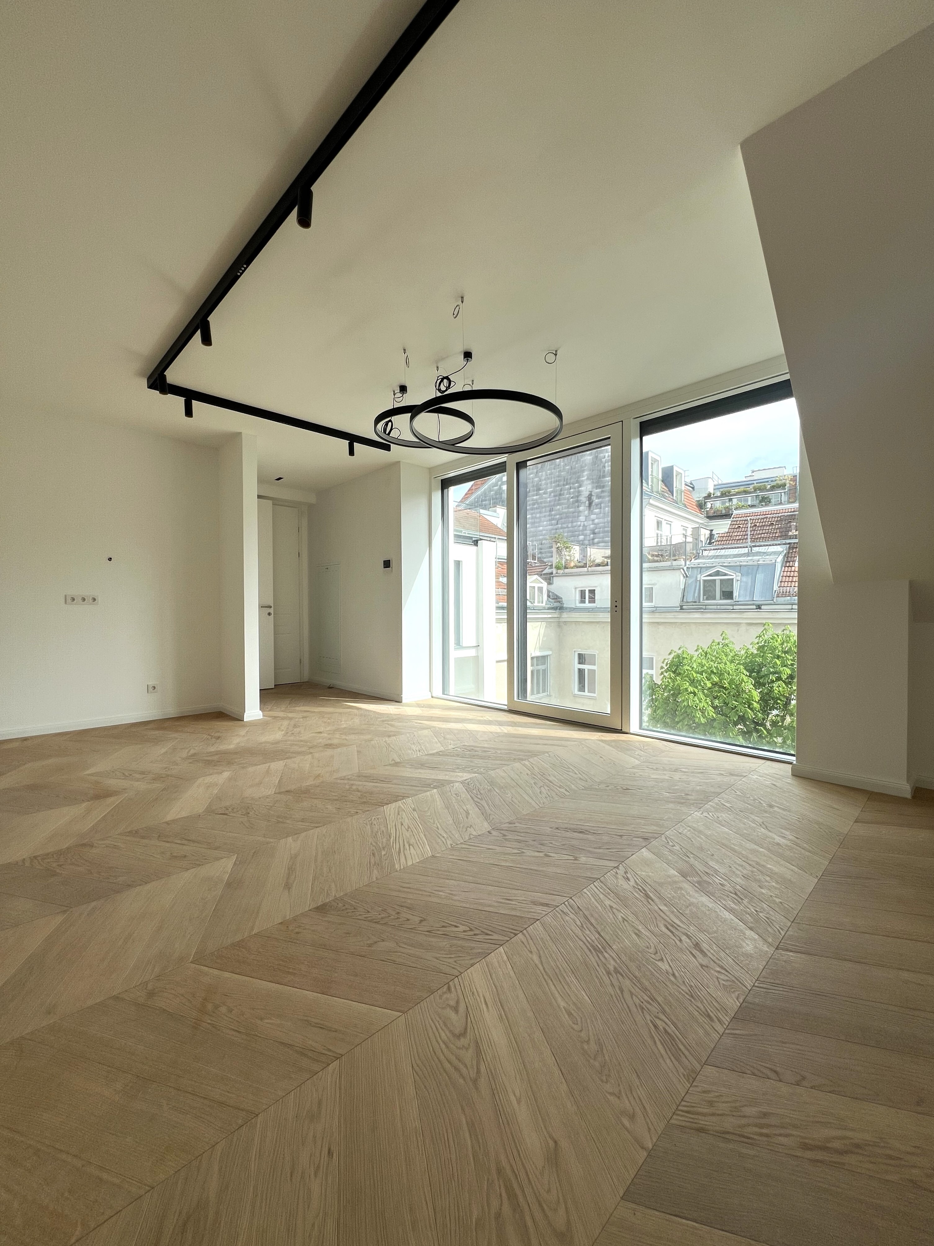 Zollergasse 7 – It's 7