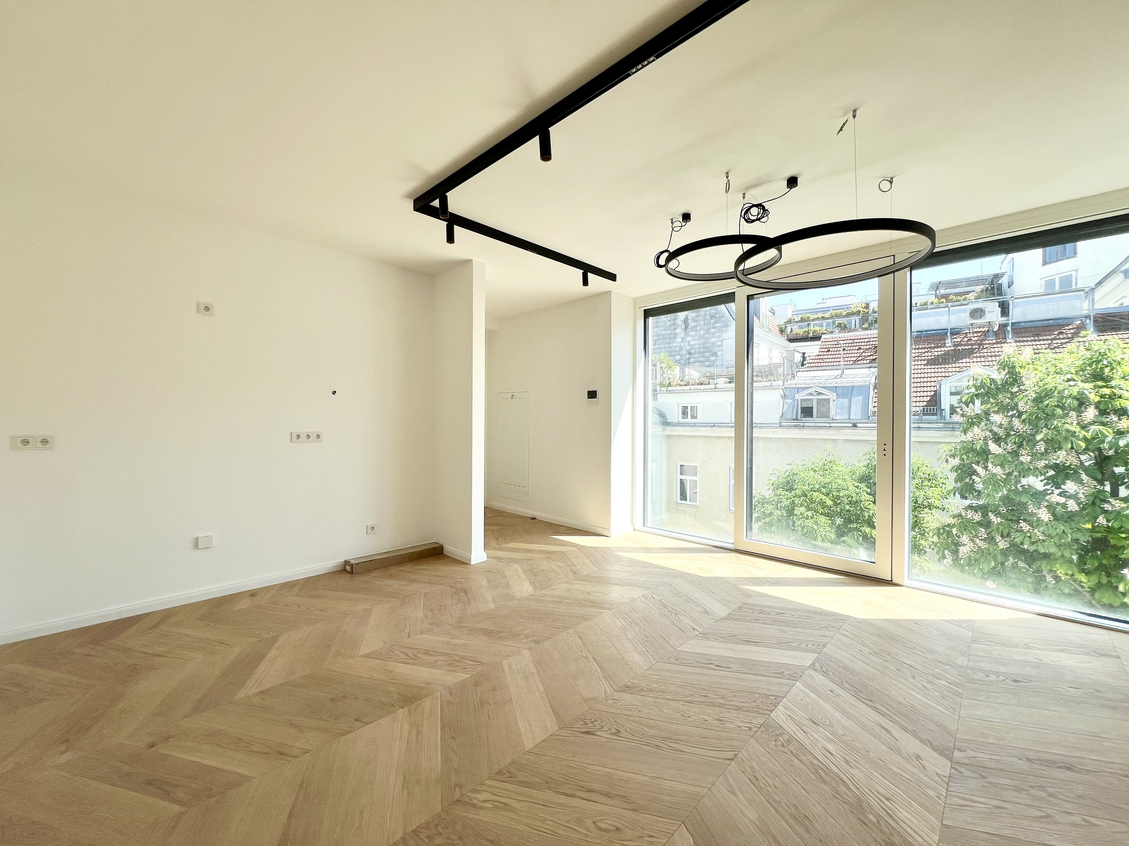 Zollergasse 7 – It's 7