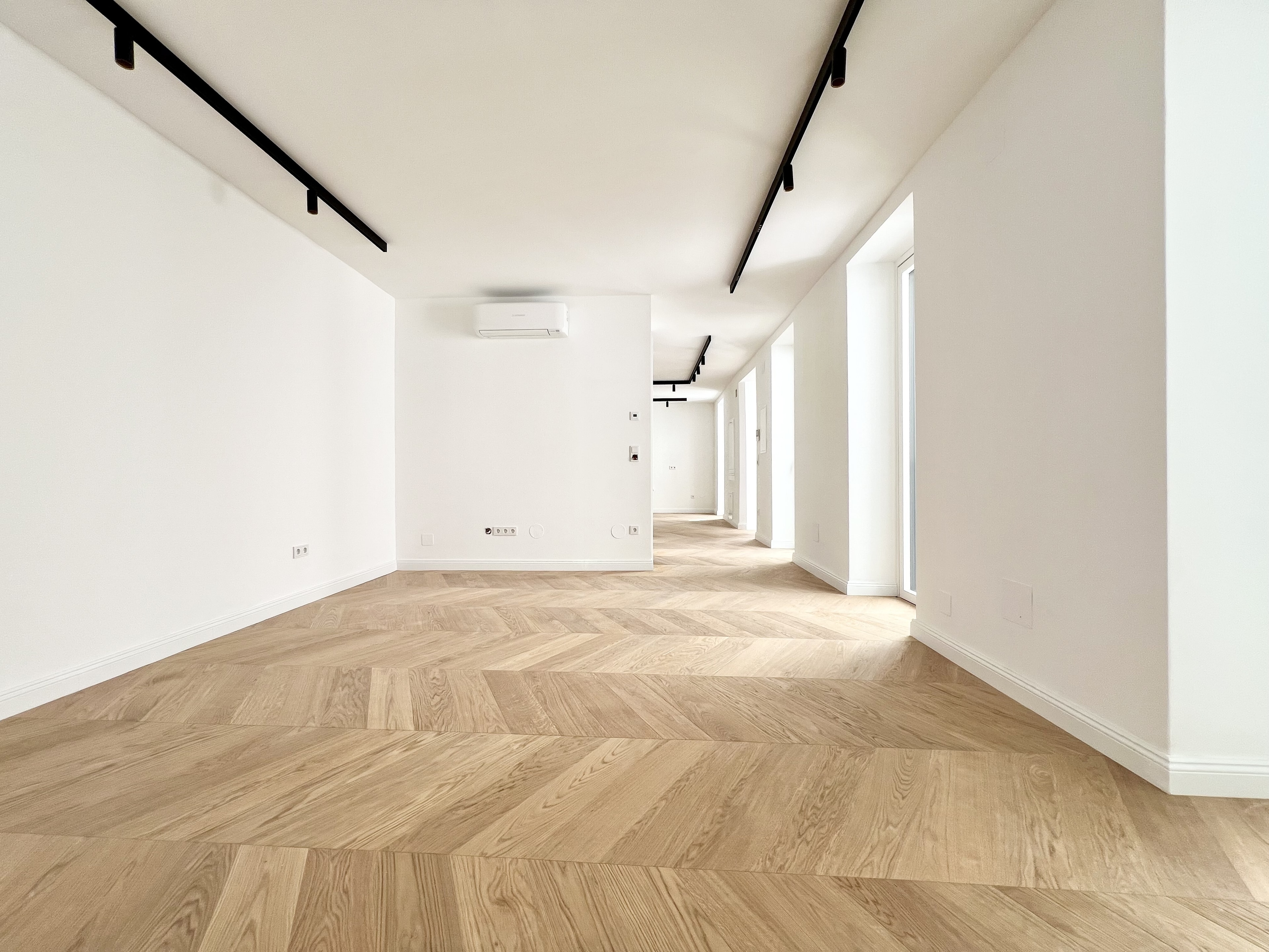 Zollergasse 7 – It's 7