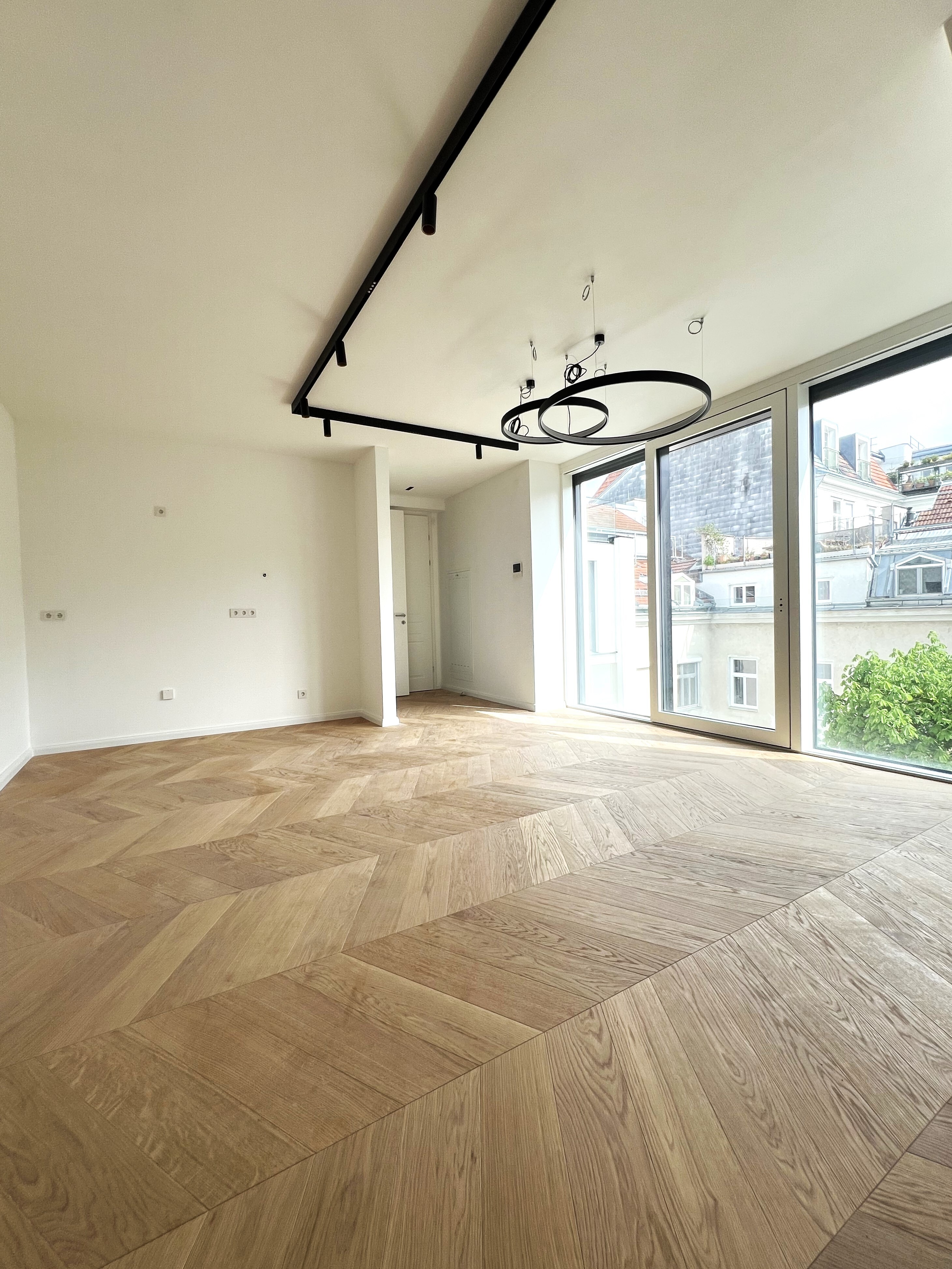 Zollergasse 7 – It's 7