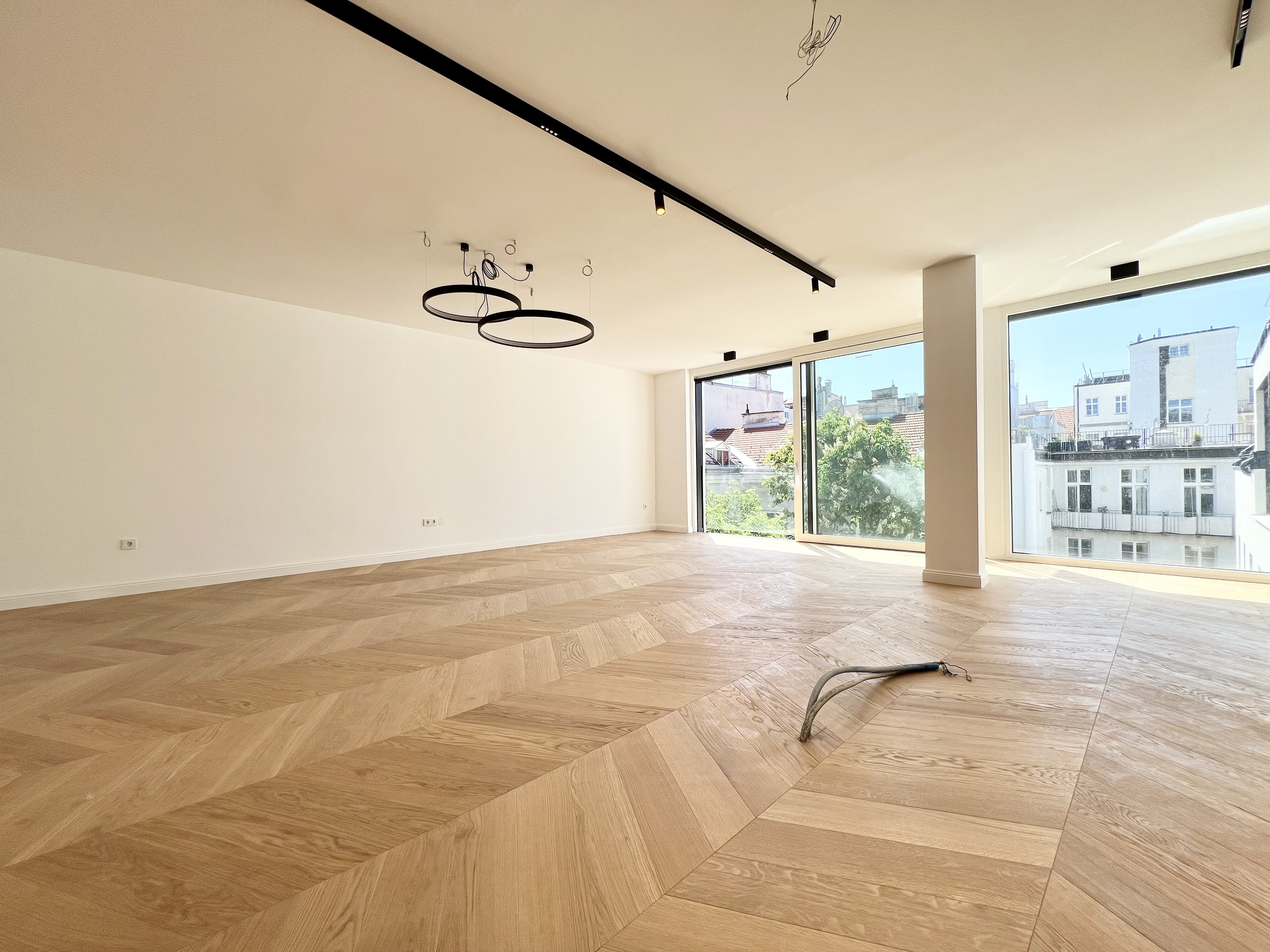 Zollergasse 7 – It's 7