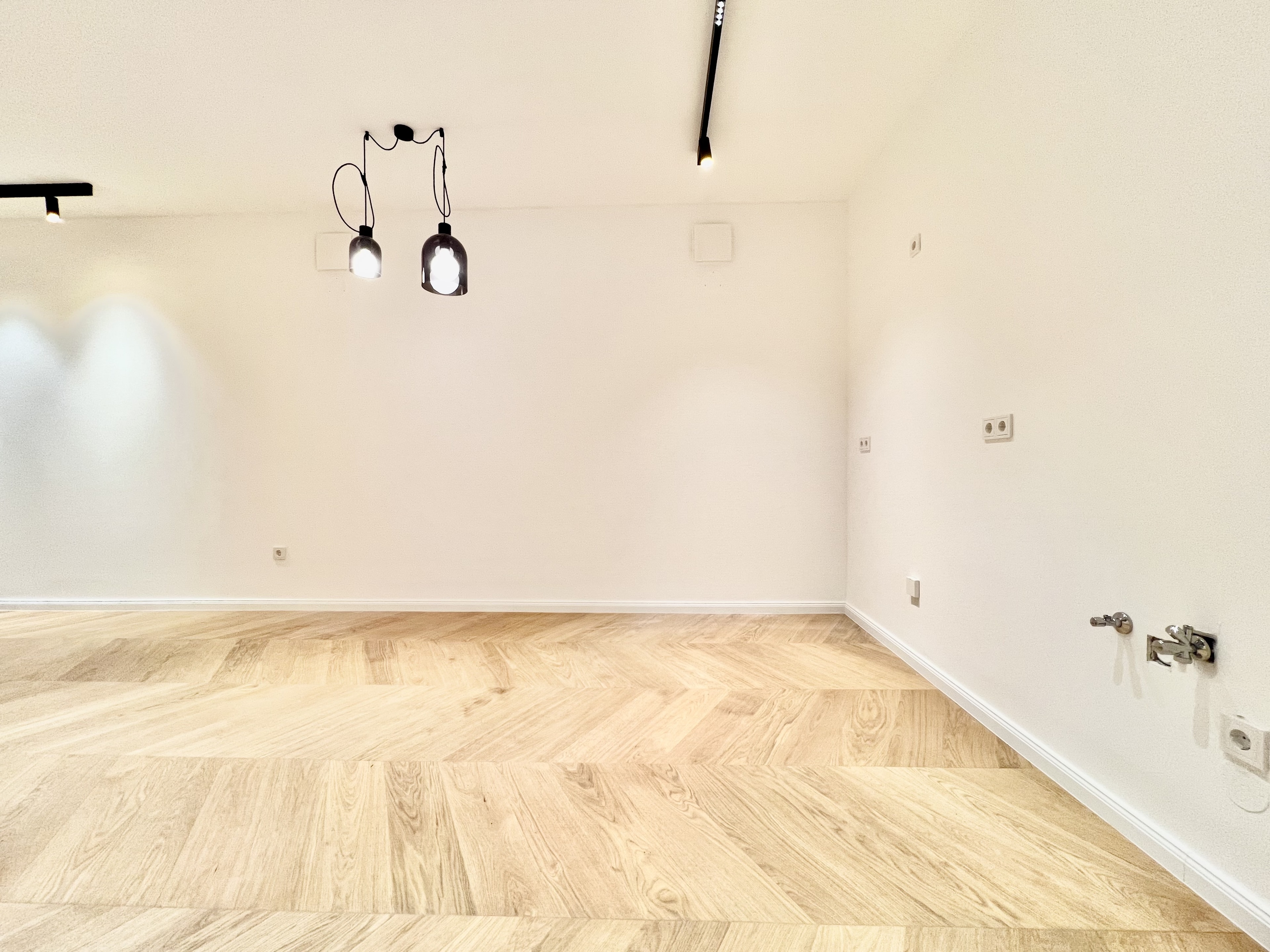 Zollergasse 7 – It's 7