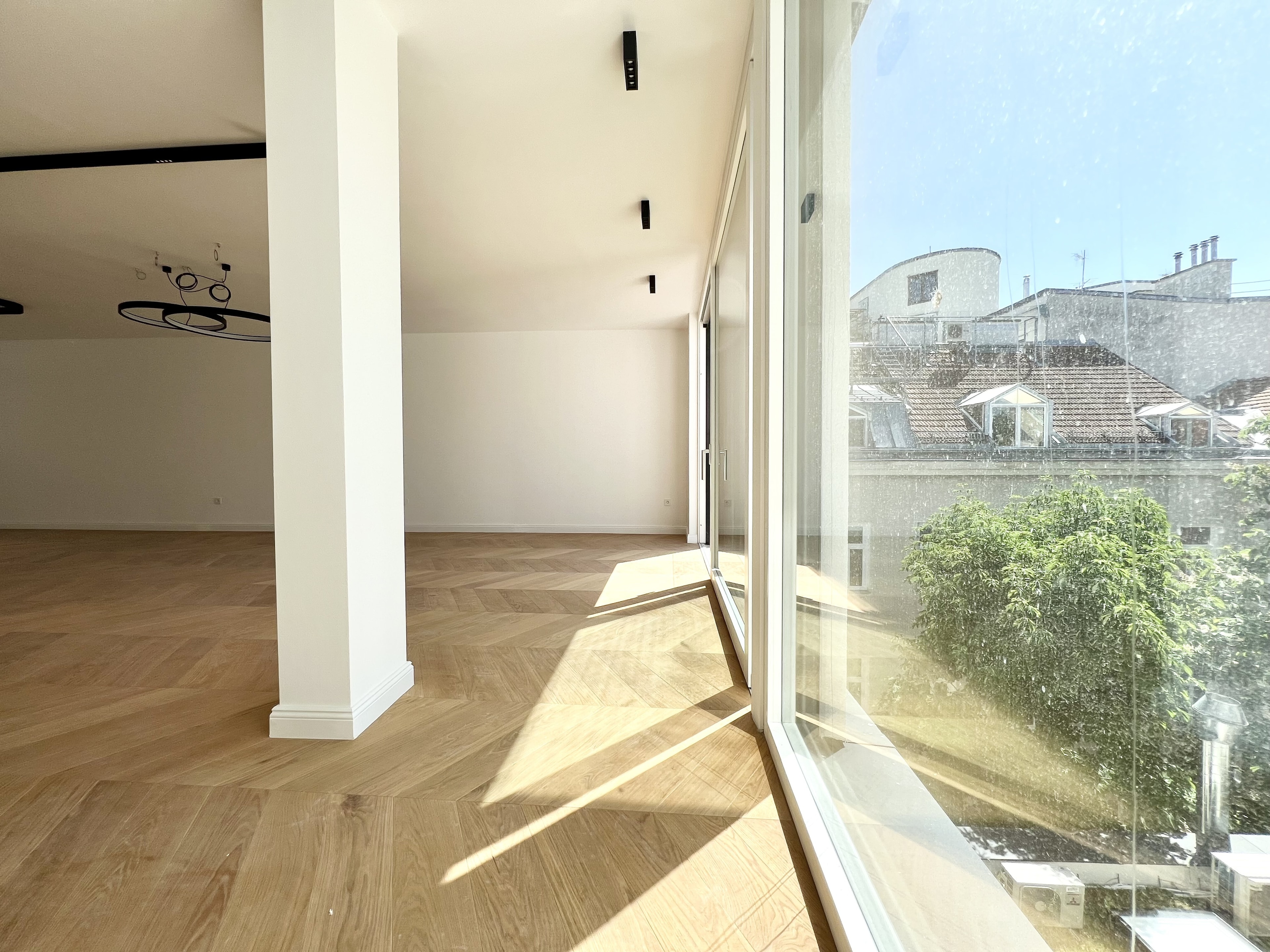 Zollergasse 7 – It's 7