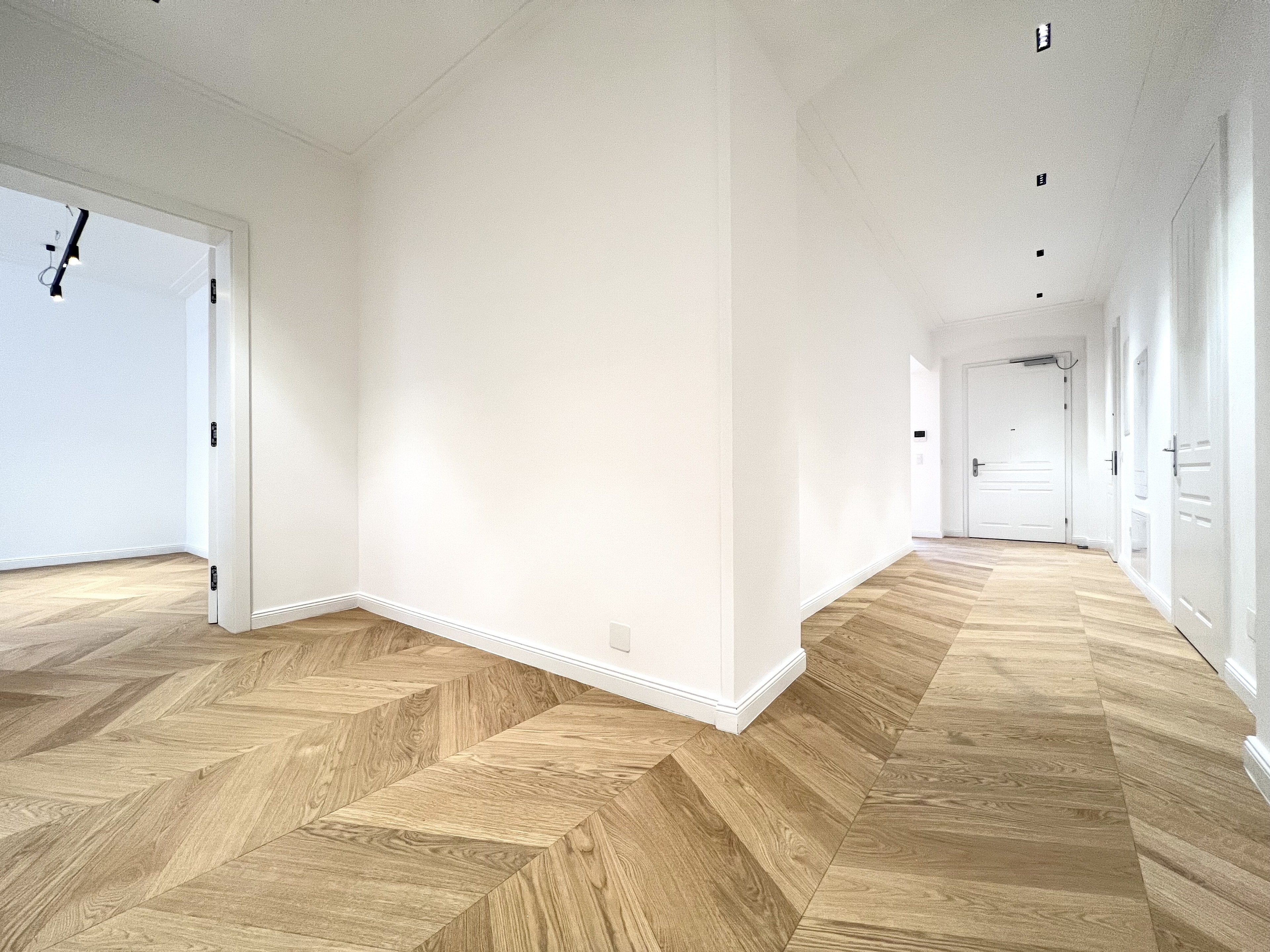 Zollergasse 7 – It's 7