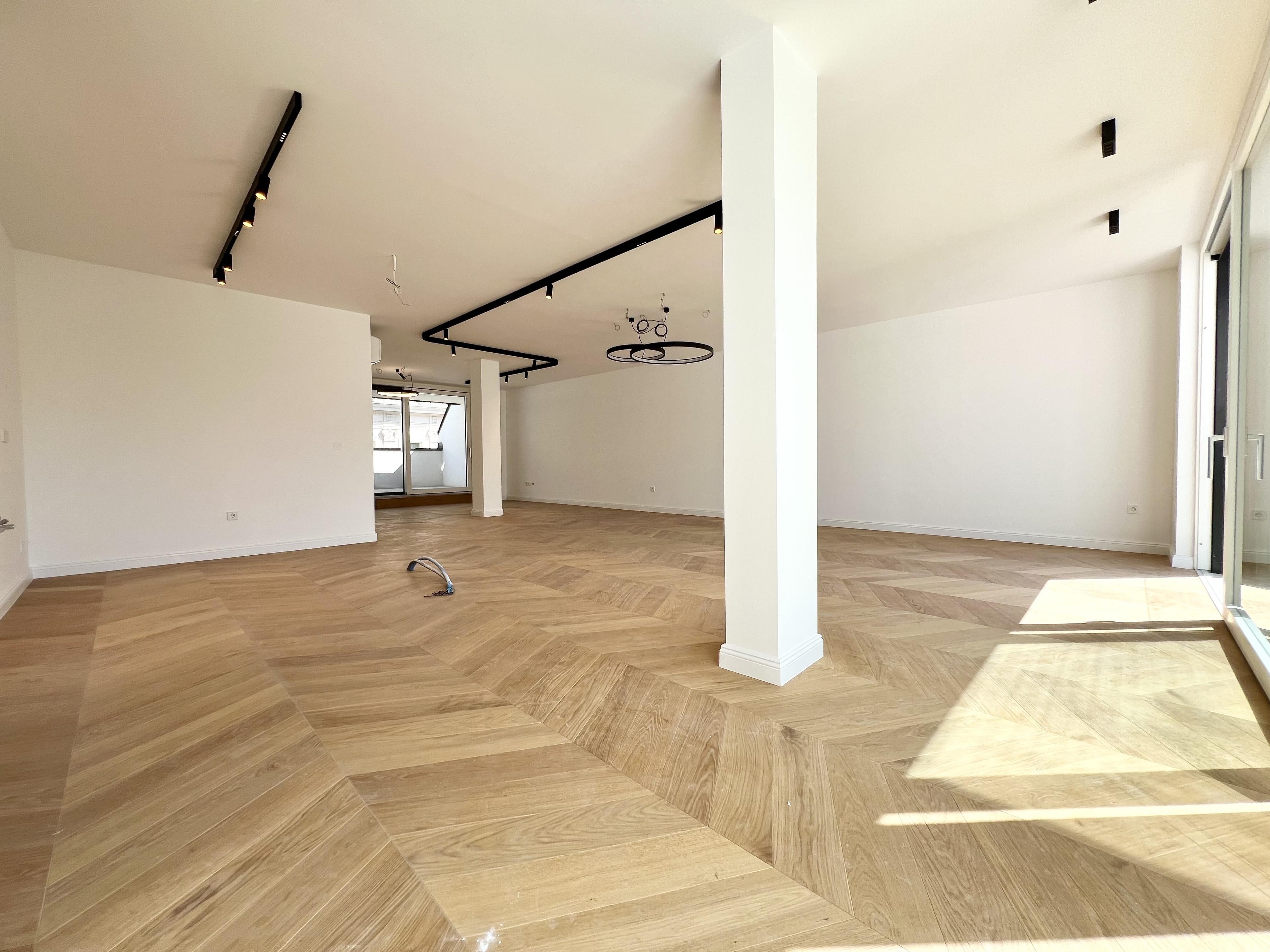 Zollergasse 7 – It's 7