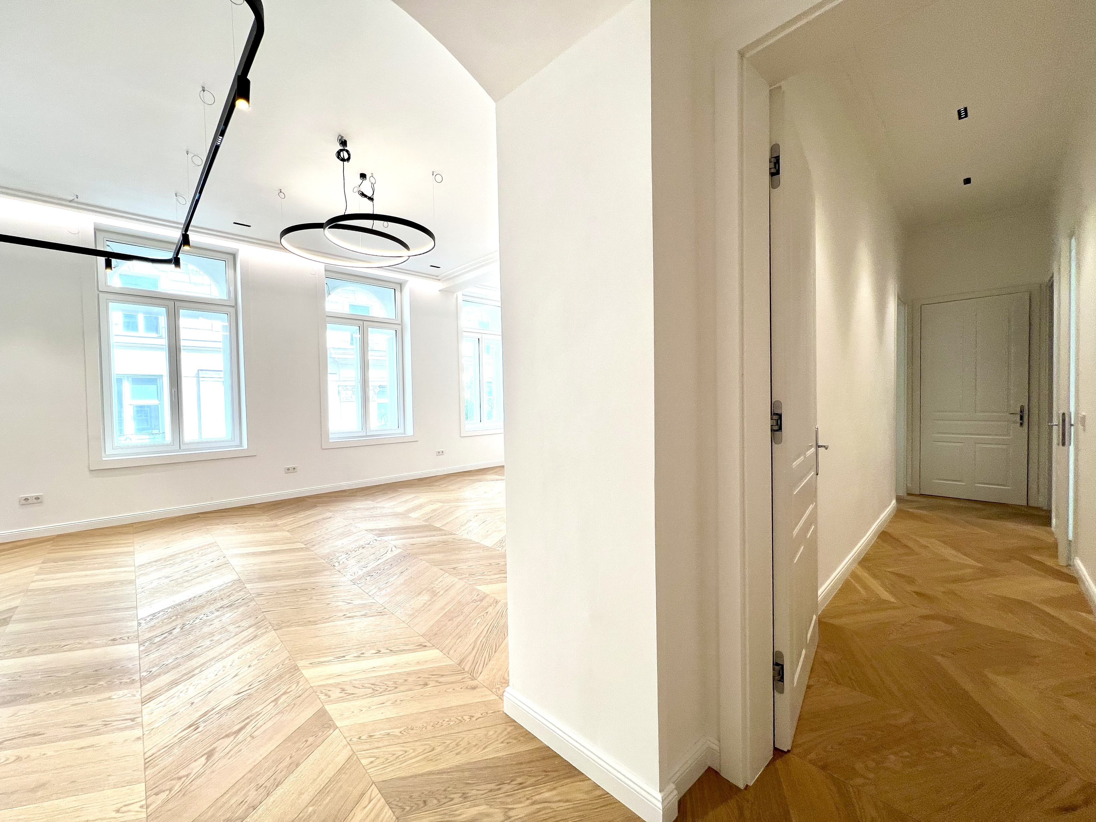 Zollergasse 7 – It's 7