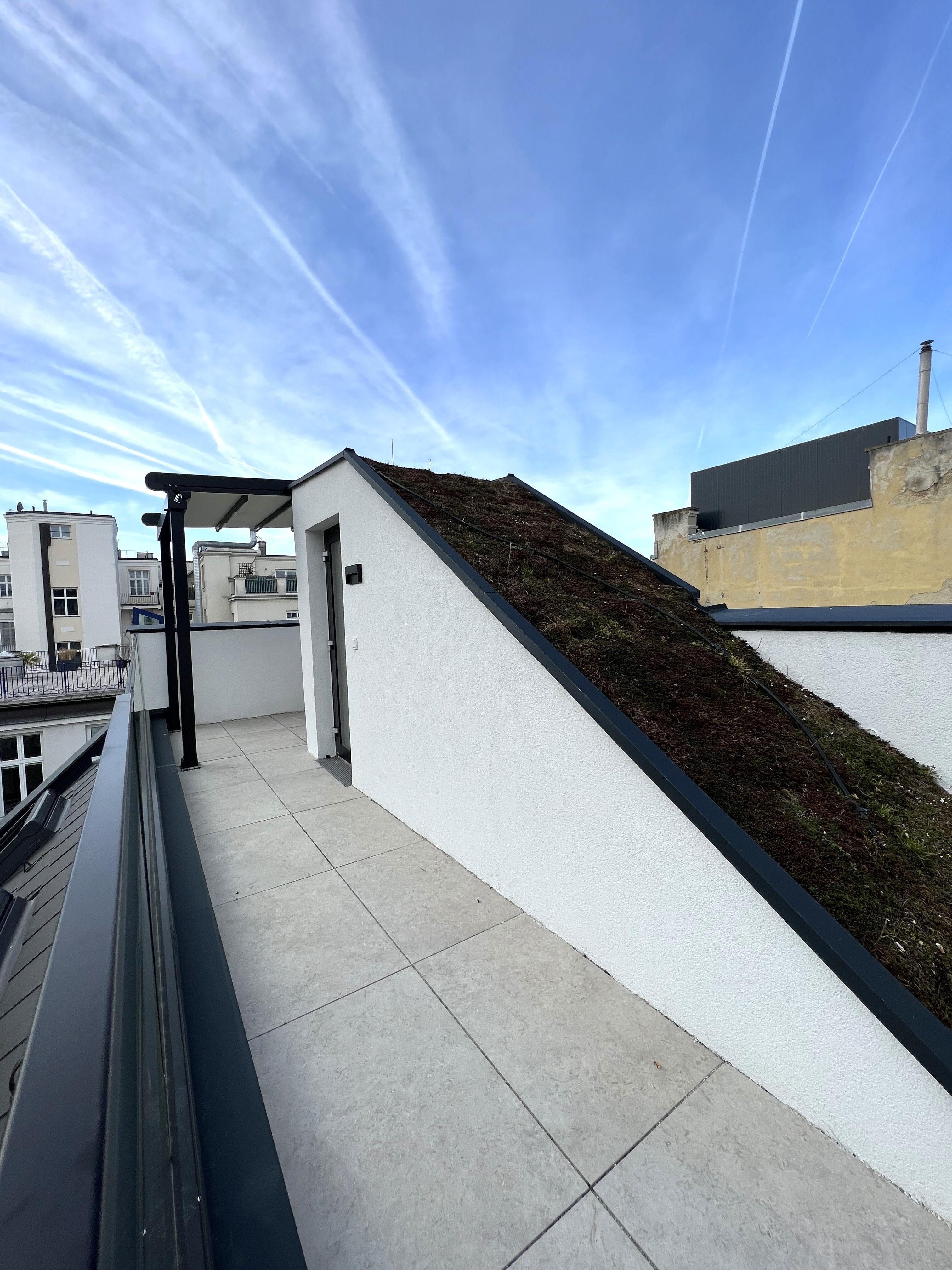 Zollergasse 7 – It's 7