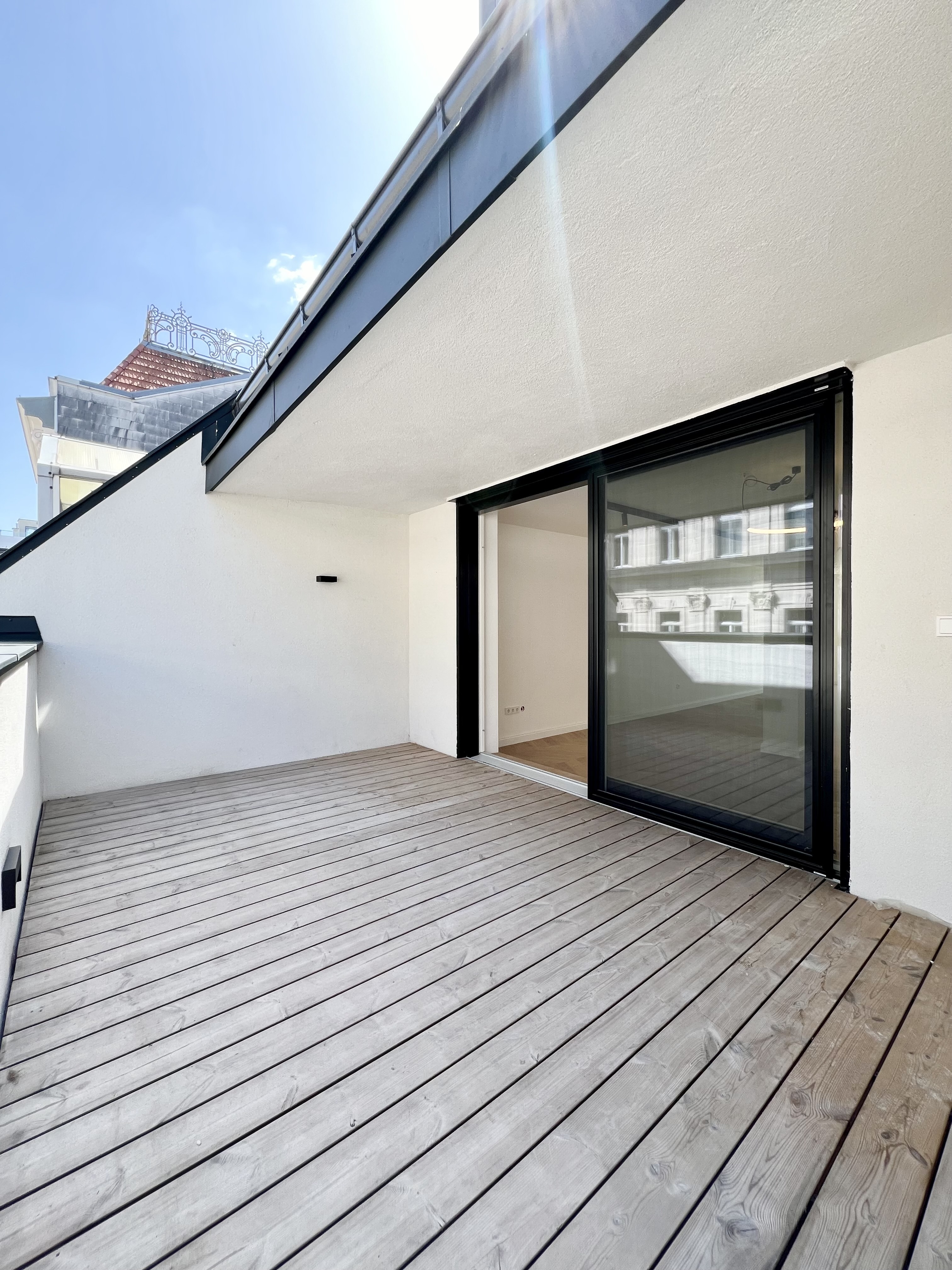 Zollergasse 7 – It's 7