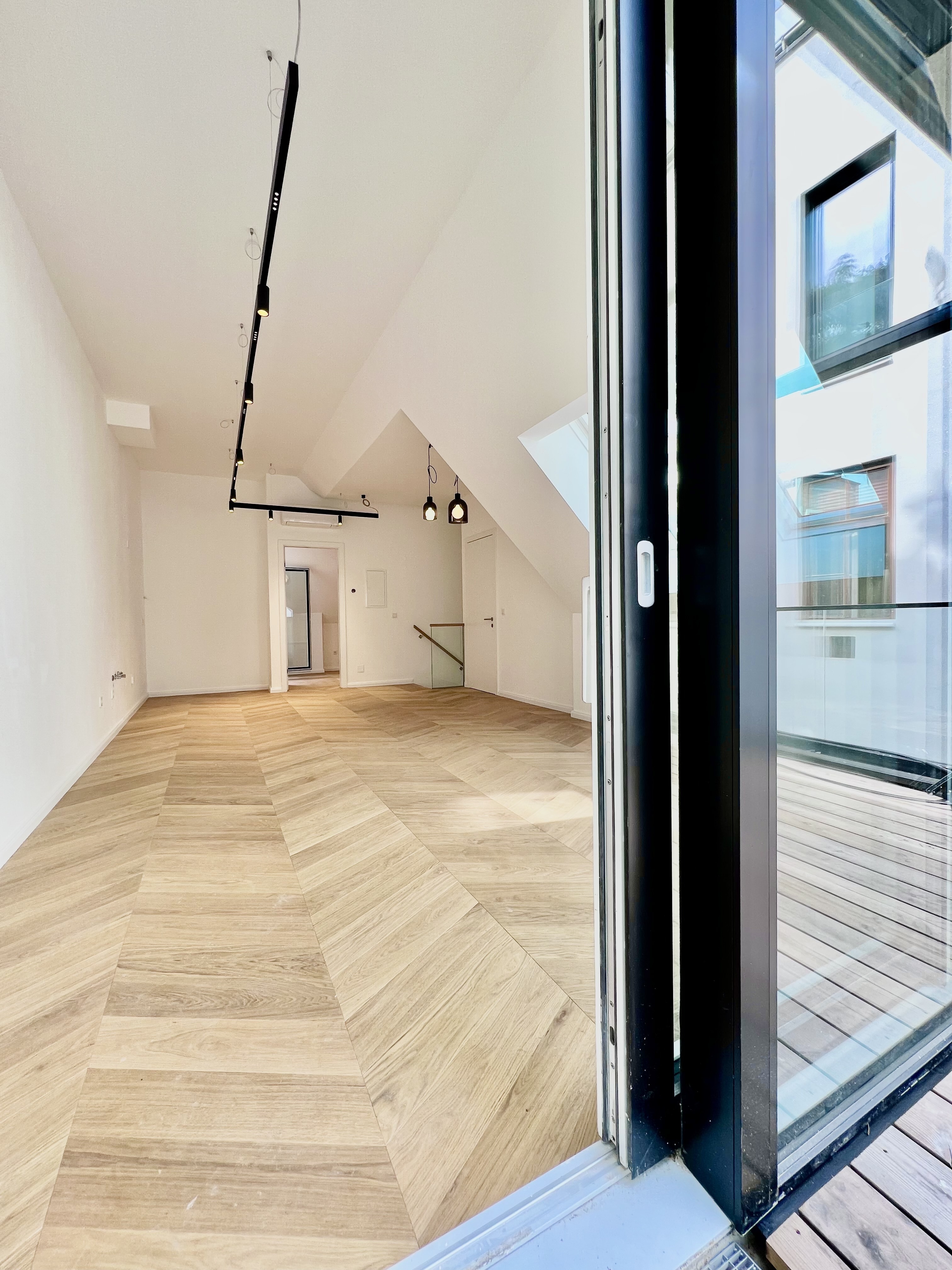 Zollergasse 7 – It's 7