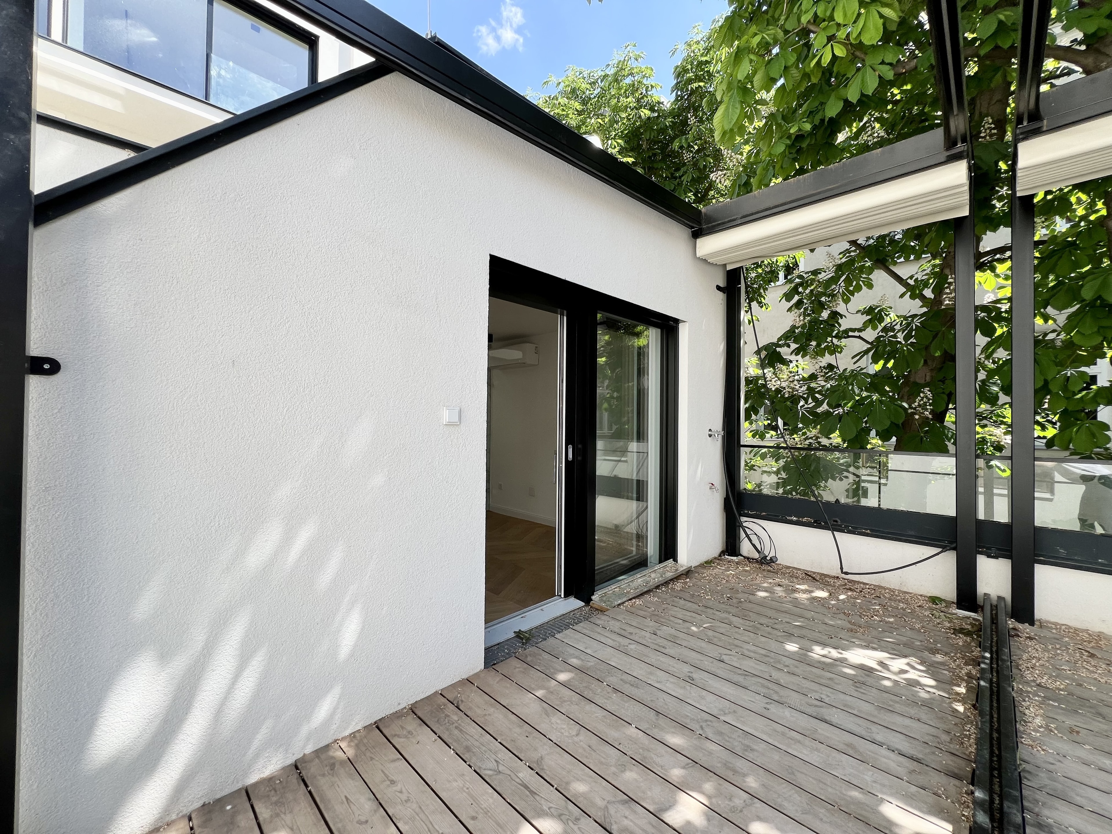 Zollergasse 7 – It's 7