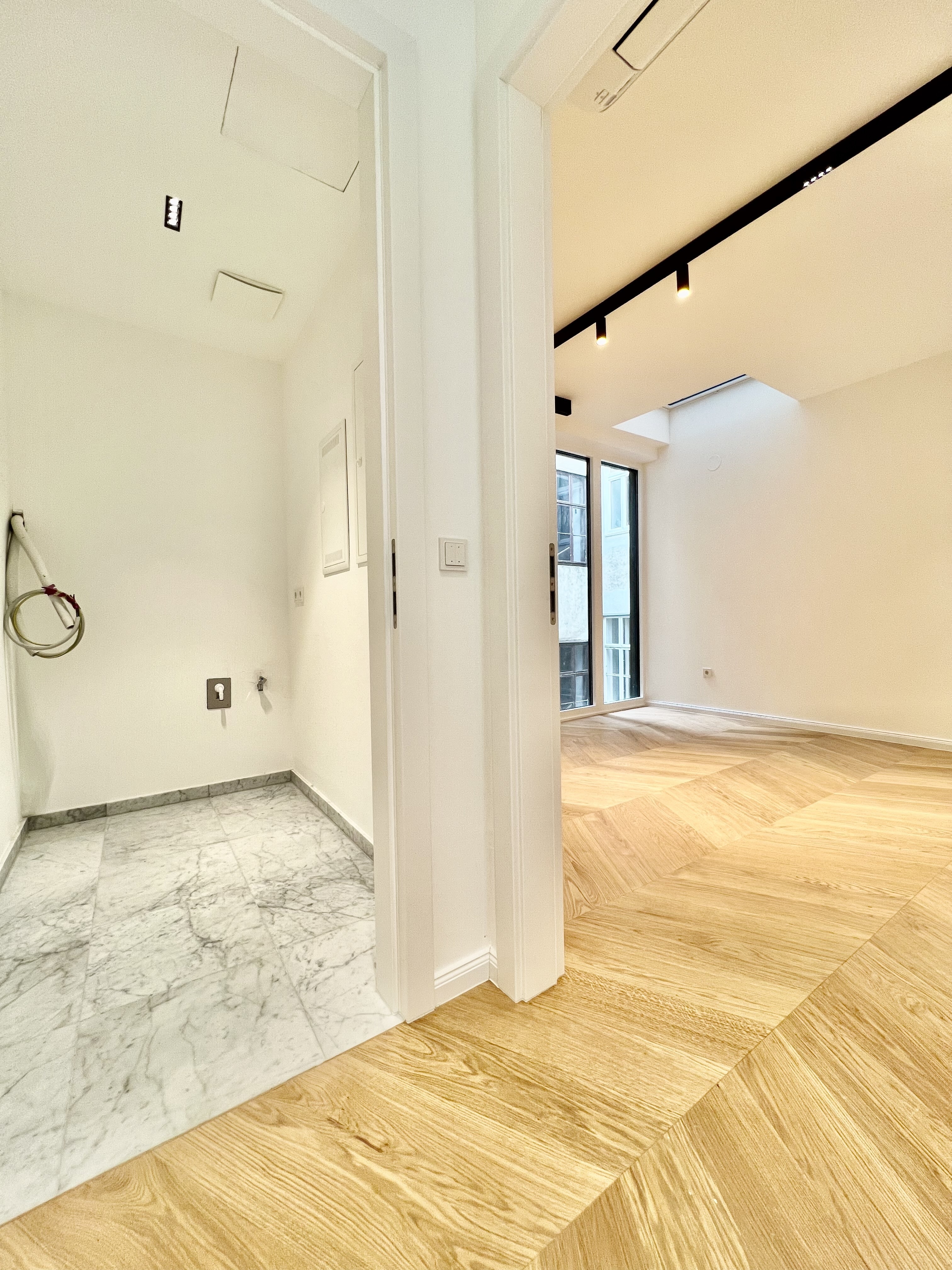 Zollergasse 7 – It's 7