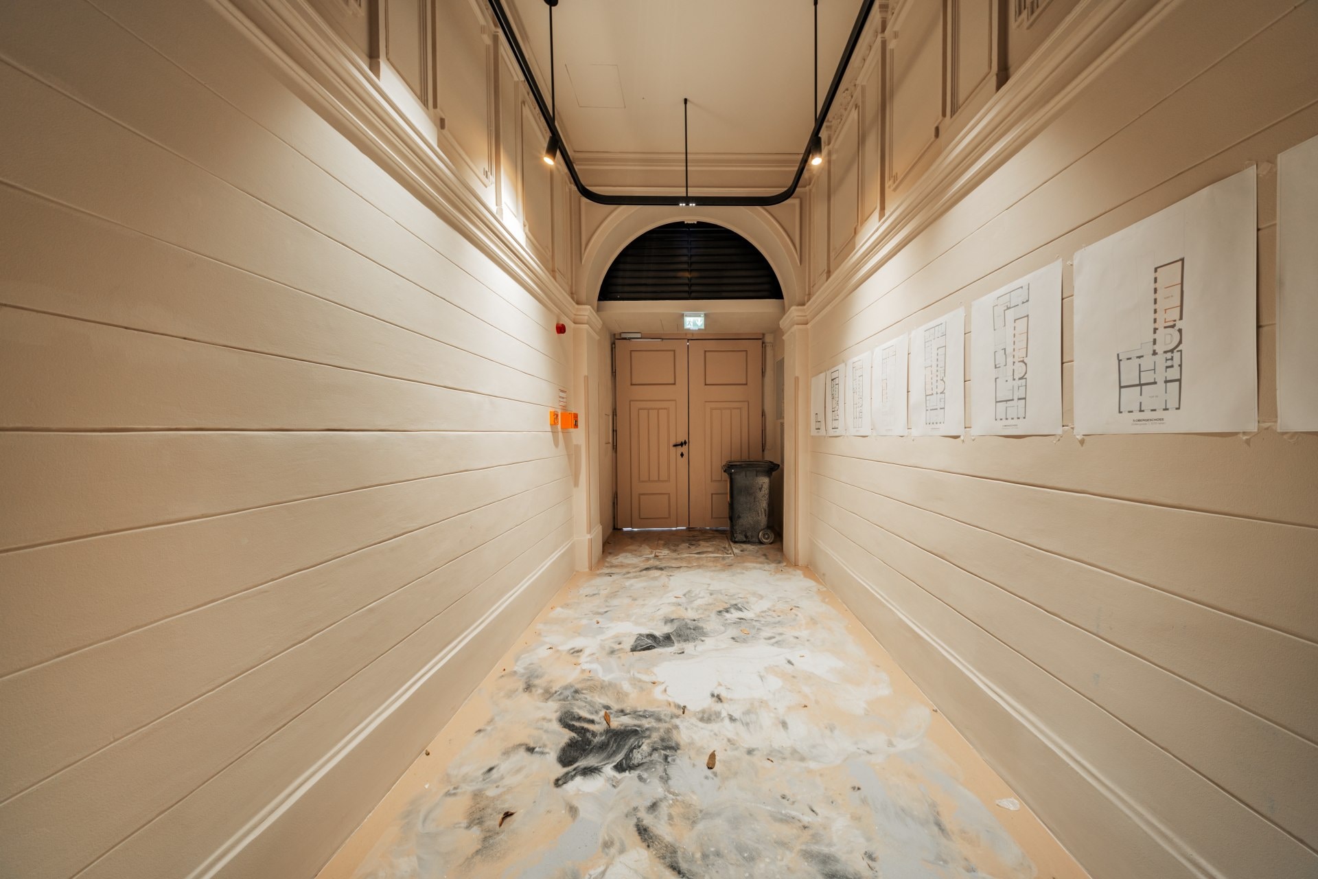 Zollergasse 7 – It's 7