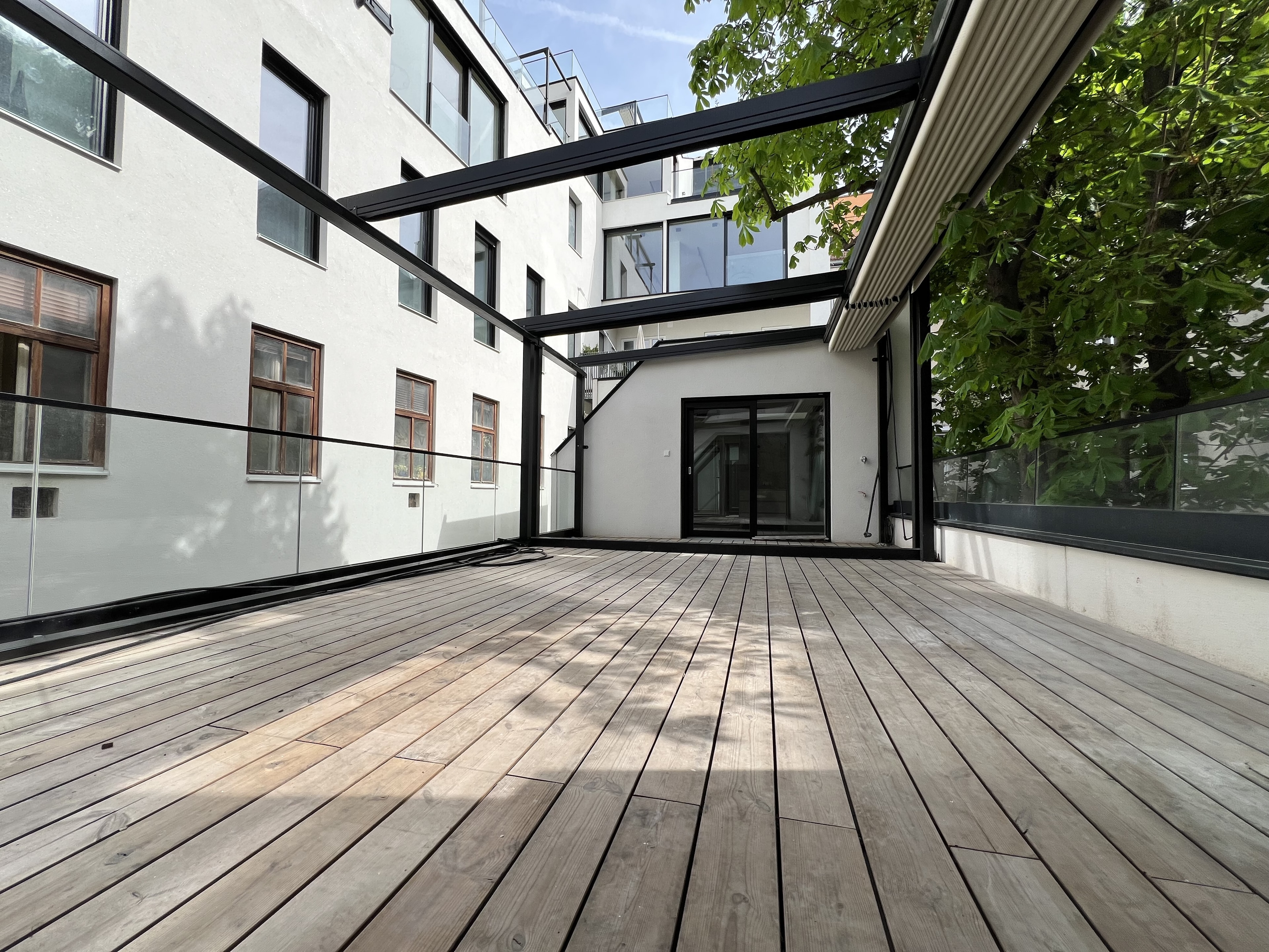 Zollergasse 7 – It's 7